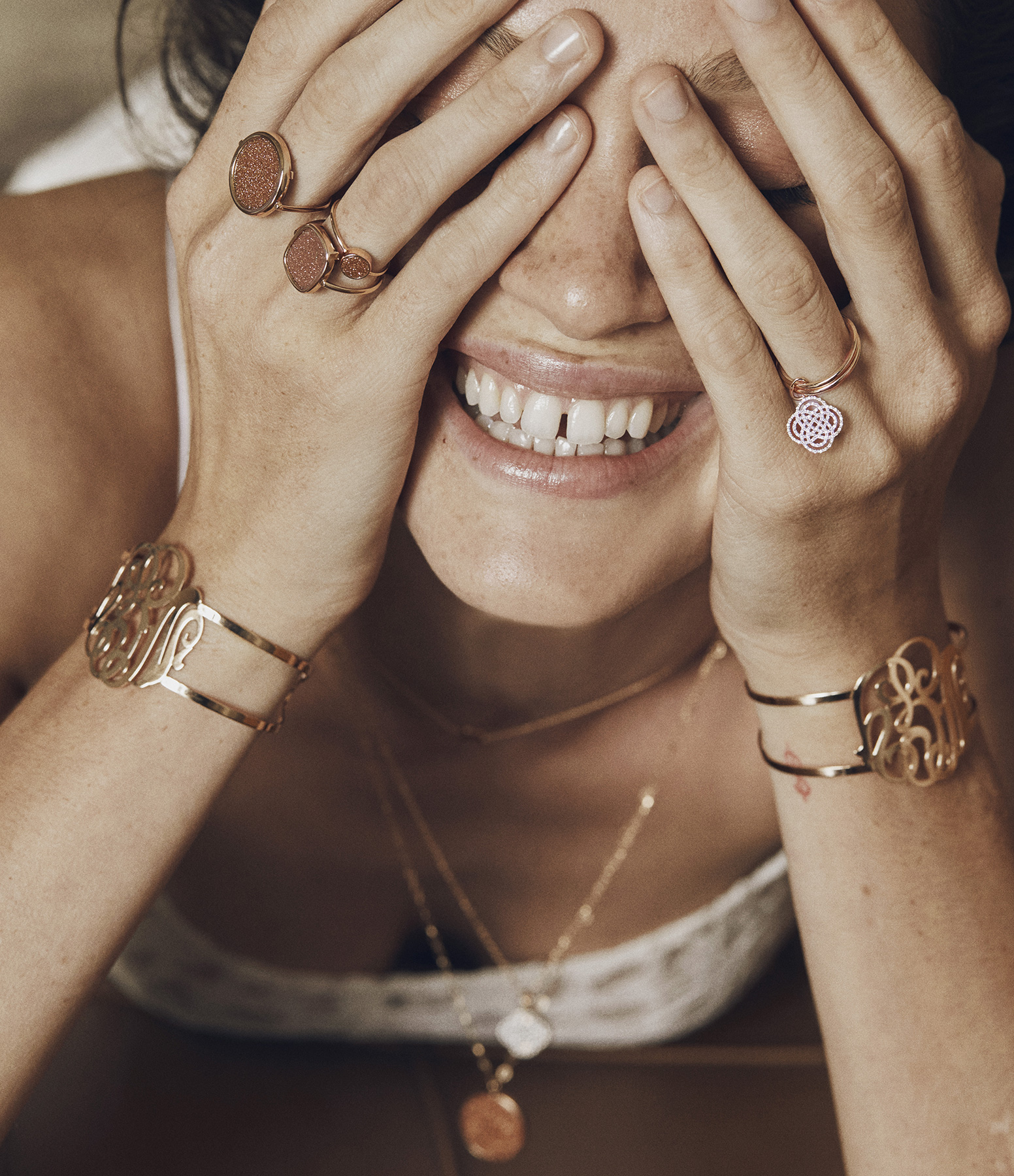 Ever Mini Disc Ring in Gold Sandstone and Rose Gold