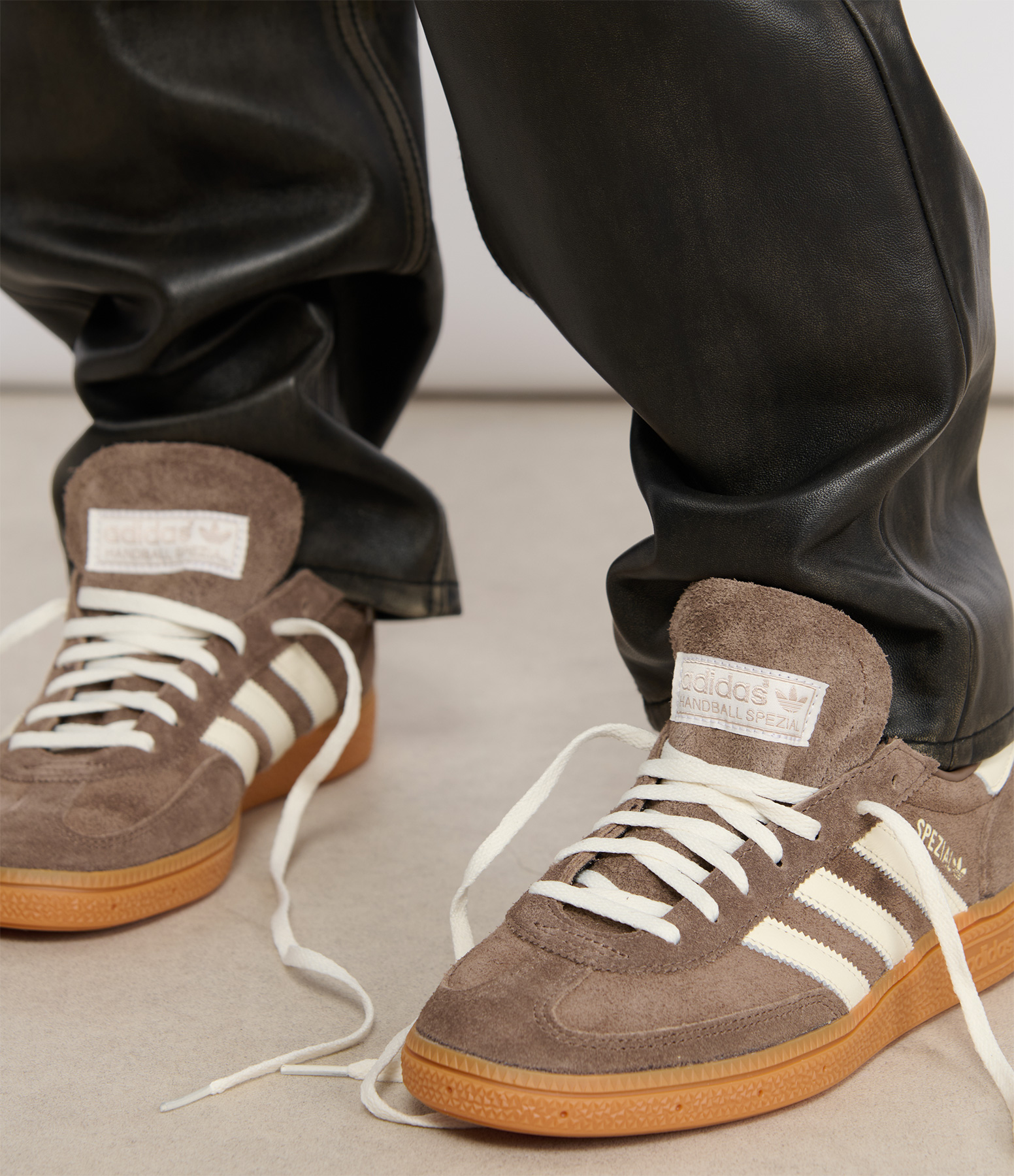 Handball Spezial Brown Trainers