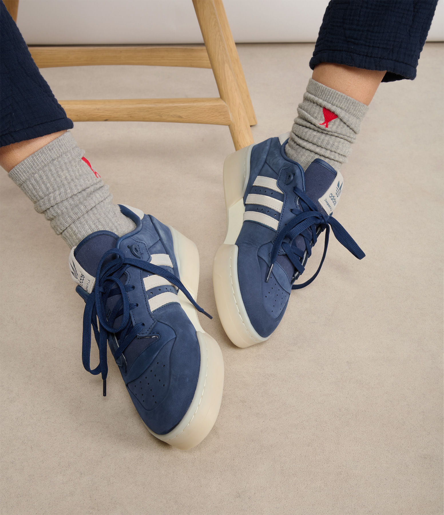 Rivalry Lux Low Trainers – Dark Blue, Ivory