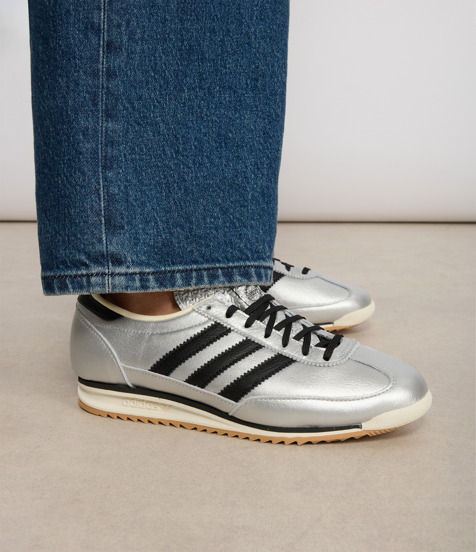 SL72 OG trainers in Silver and Black
