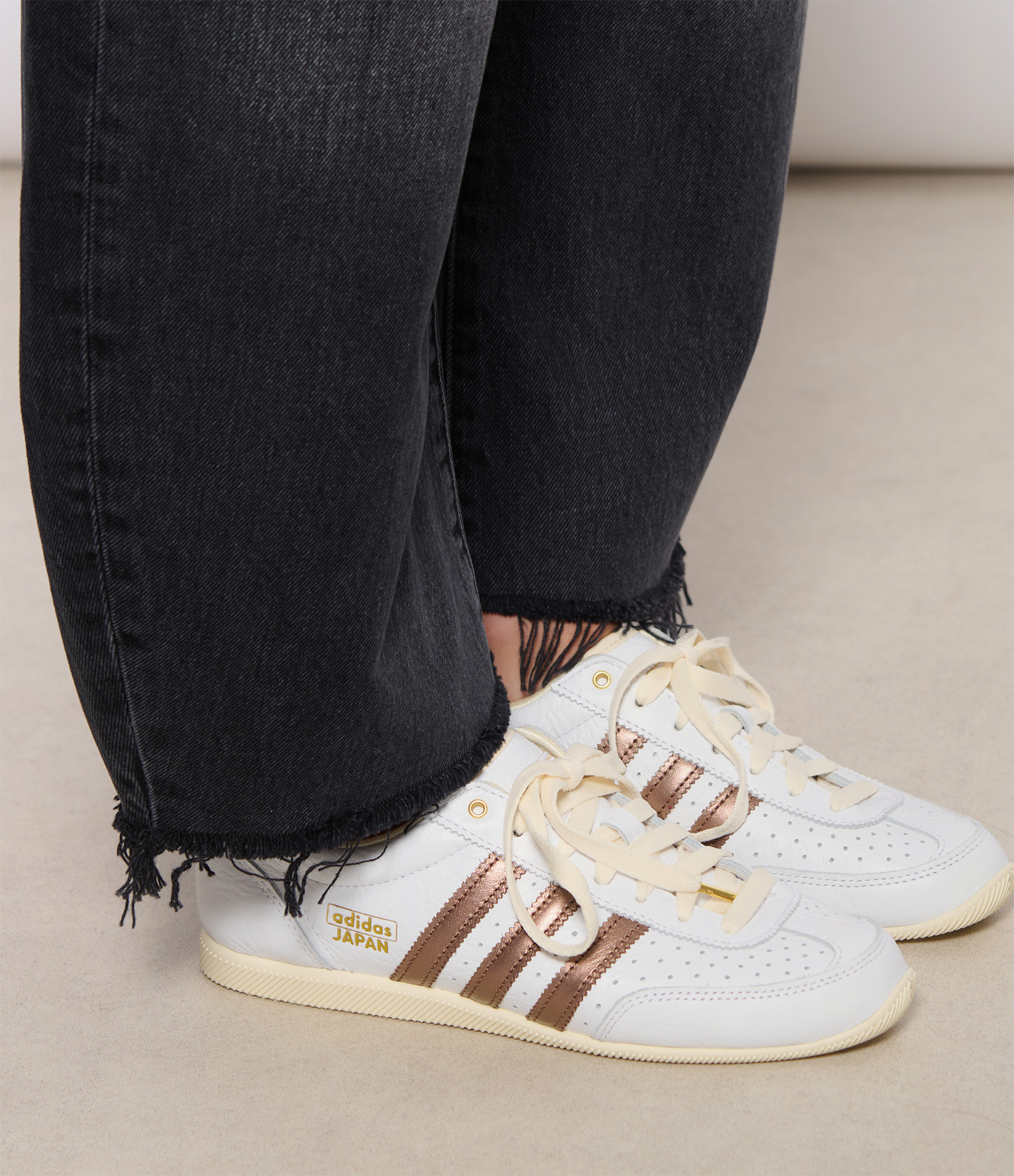 Japan Cloud White trainers – pre-loved, brown, cream and white