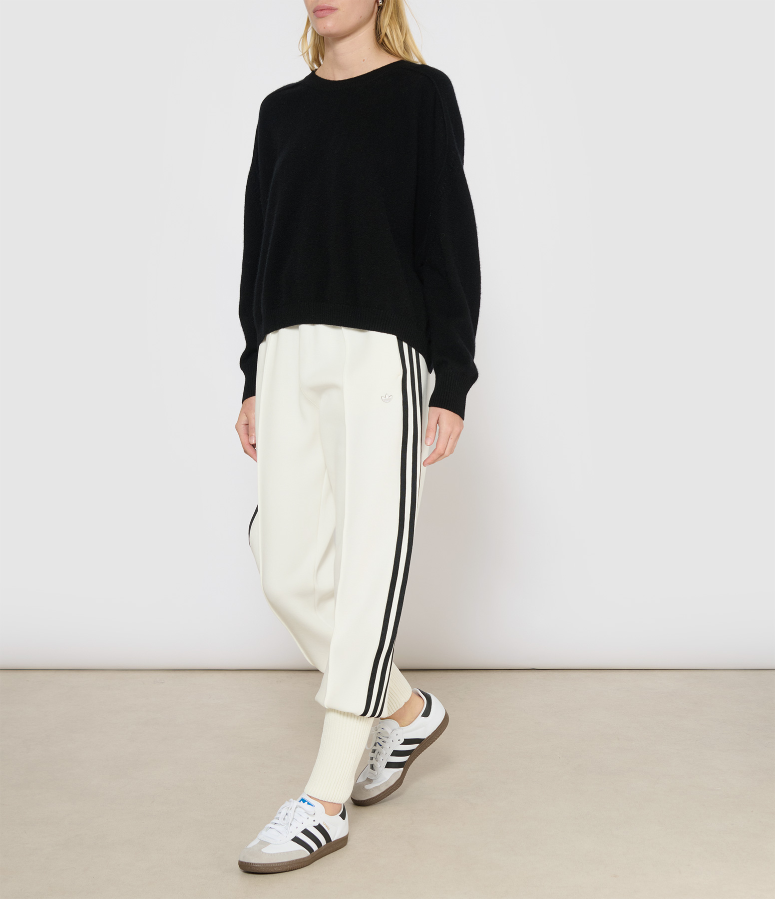 Fb Trackpant Owhite Trousers