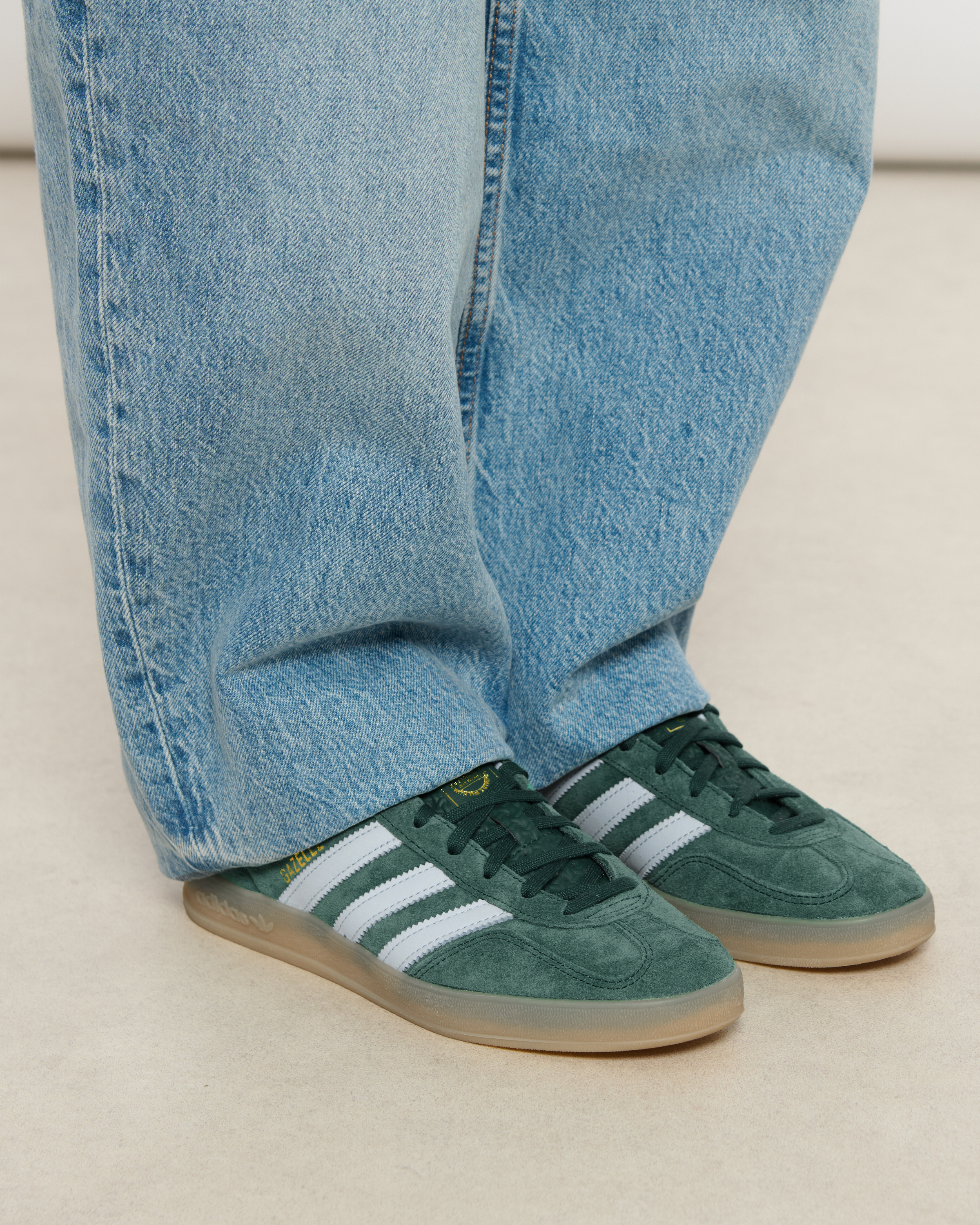 Gazelle Indoor W trainers in Collegiate Green/Crystal Sky/Gum4