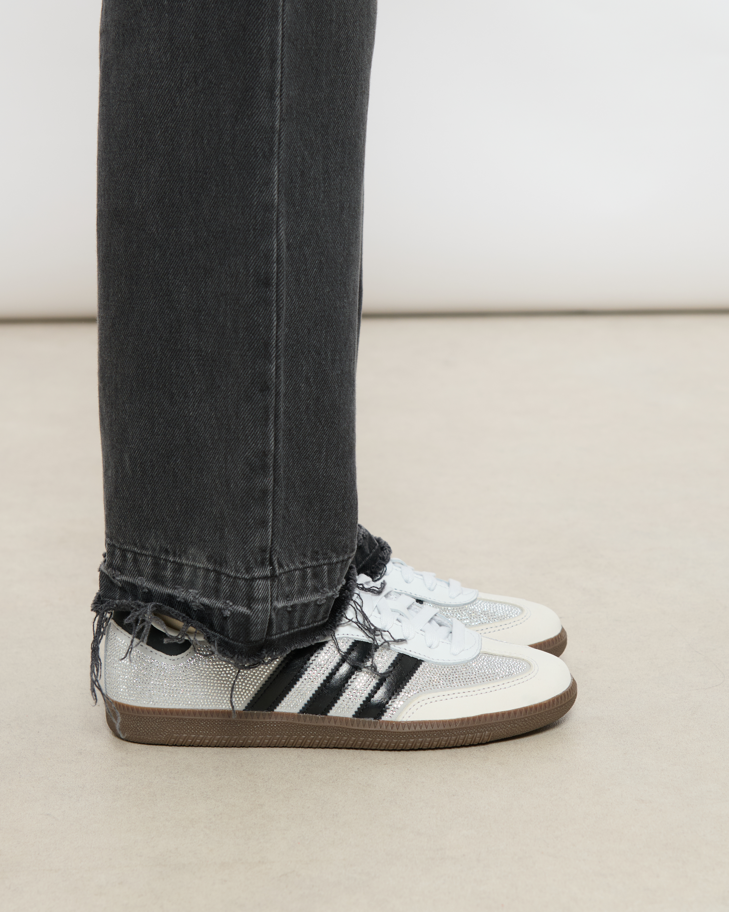 Samba OG W Crystal White/Core White/Silver Metallic trainers.