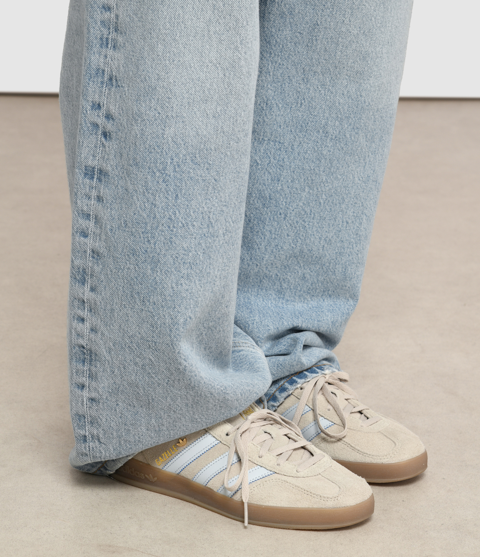 Gazelle Indoor W Wonder Trainers – Beige/Halo Blue/Gum5