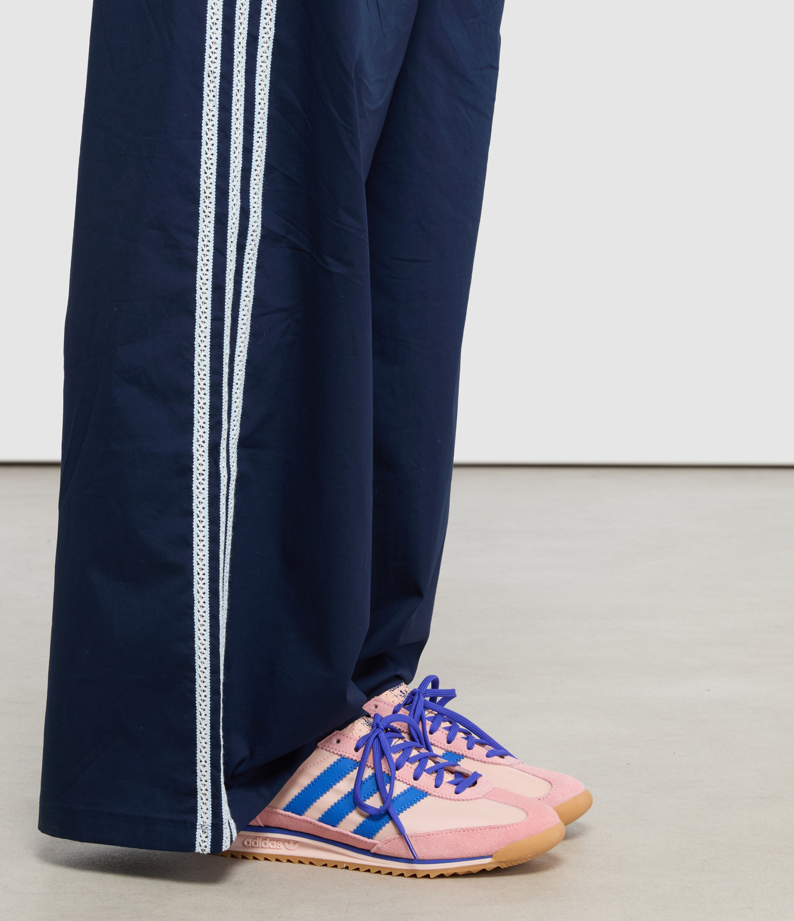 SL 72 OG W trainers in Blush Pink/Blue/Lucid Blue