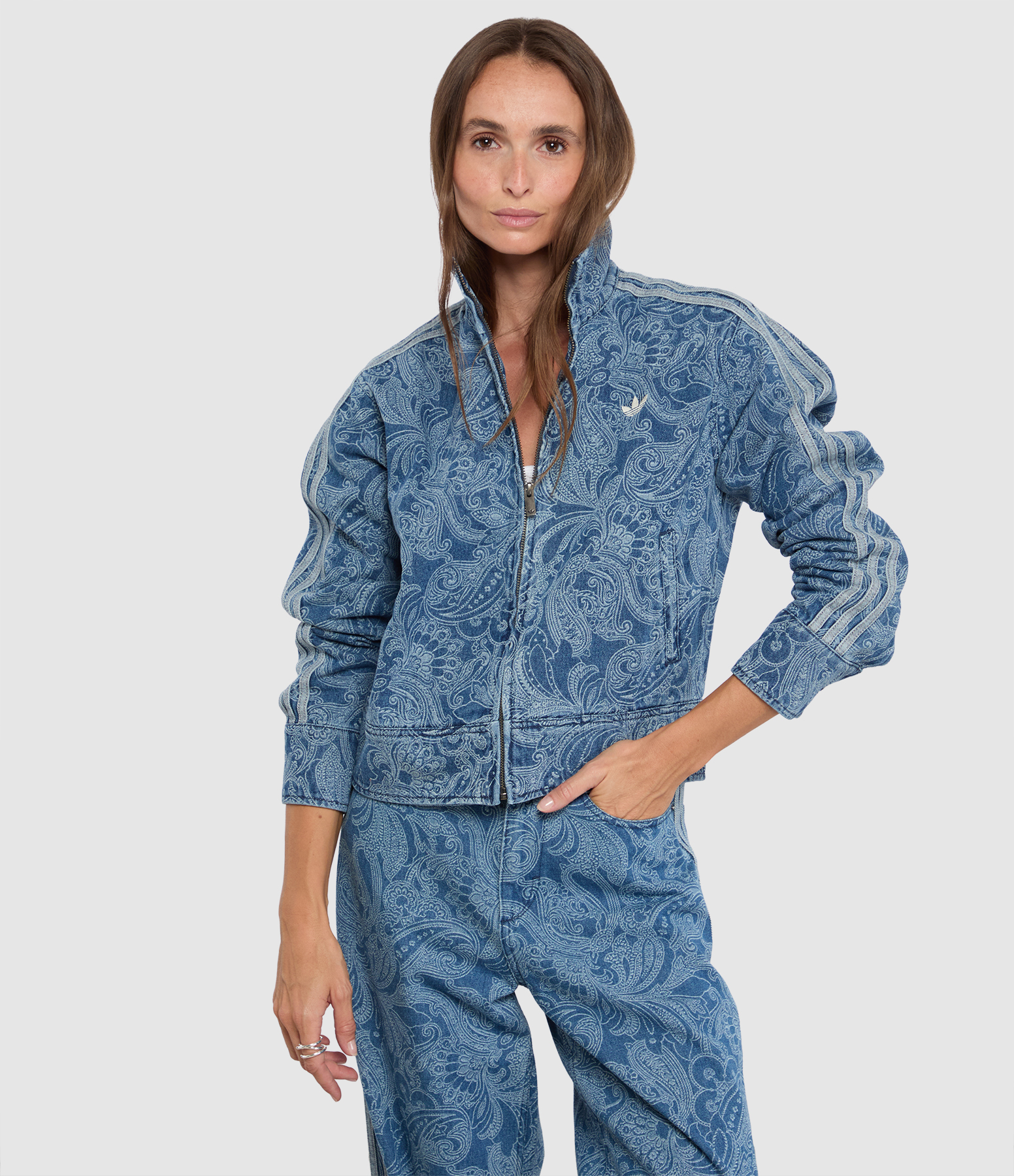 Medium-sized Vintage Denim/Light Denim Graphics Jacket
