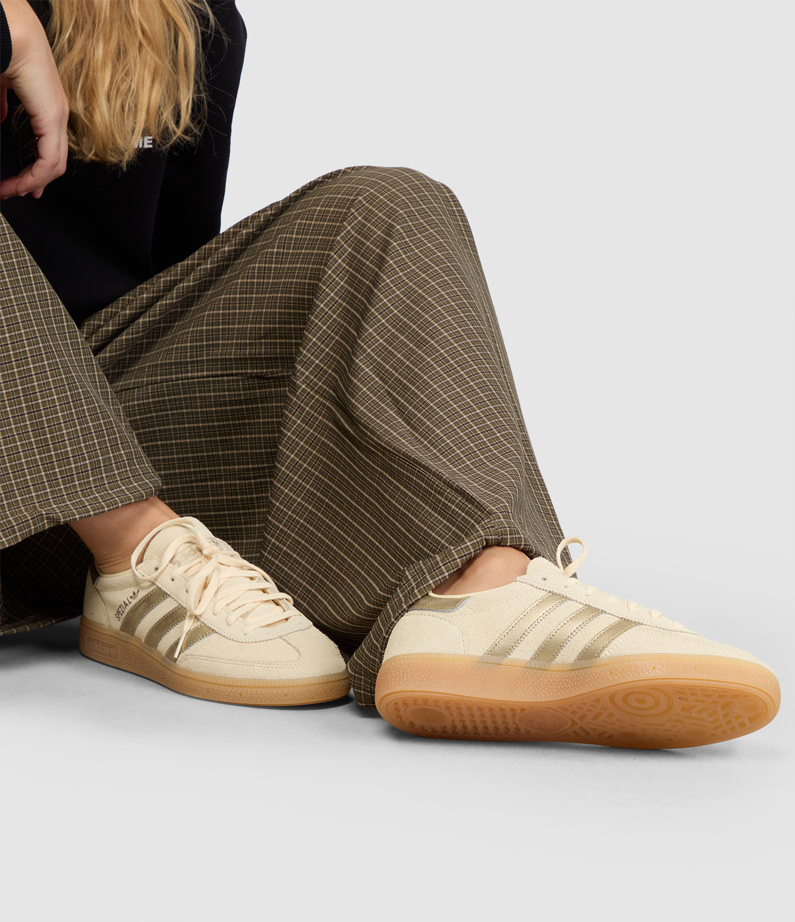 Spezial Trainers in Warm Vanilla/Thermal Chrome/Gum 3