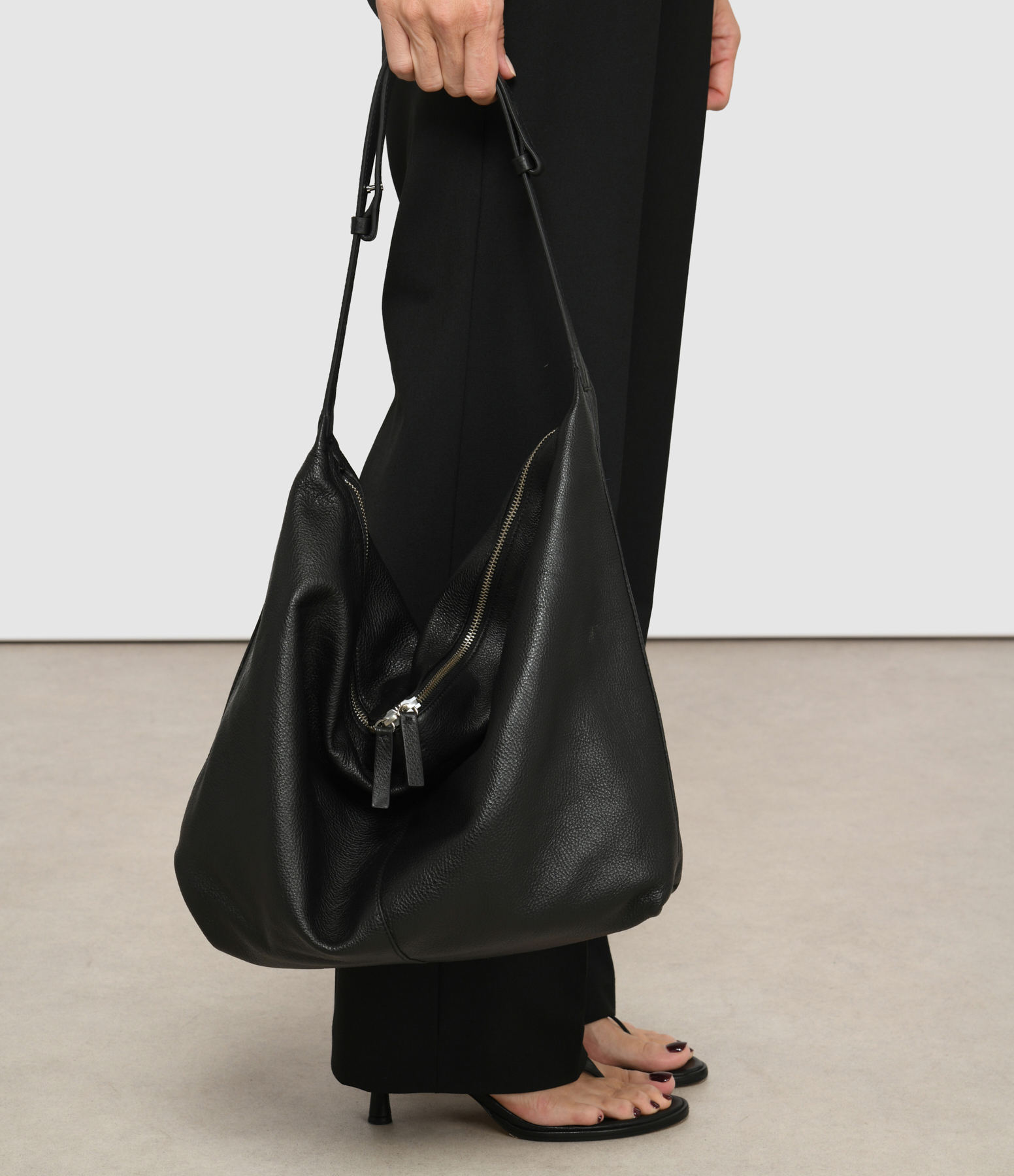 Hae Bag Grain Black Bag
