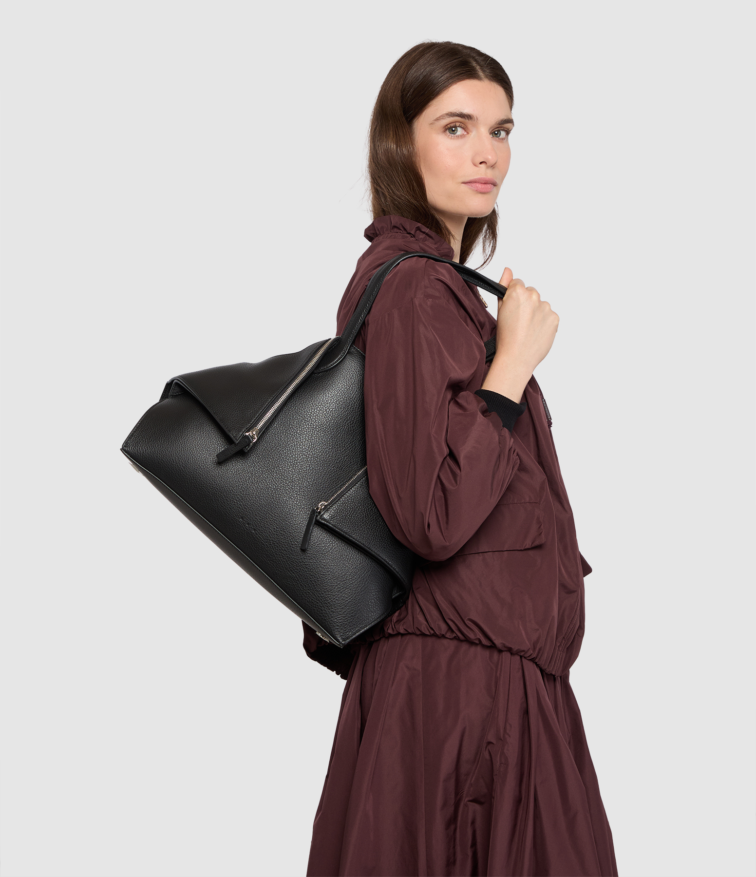 Fold Grain Black Bag