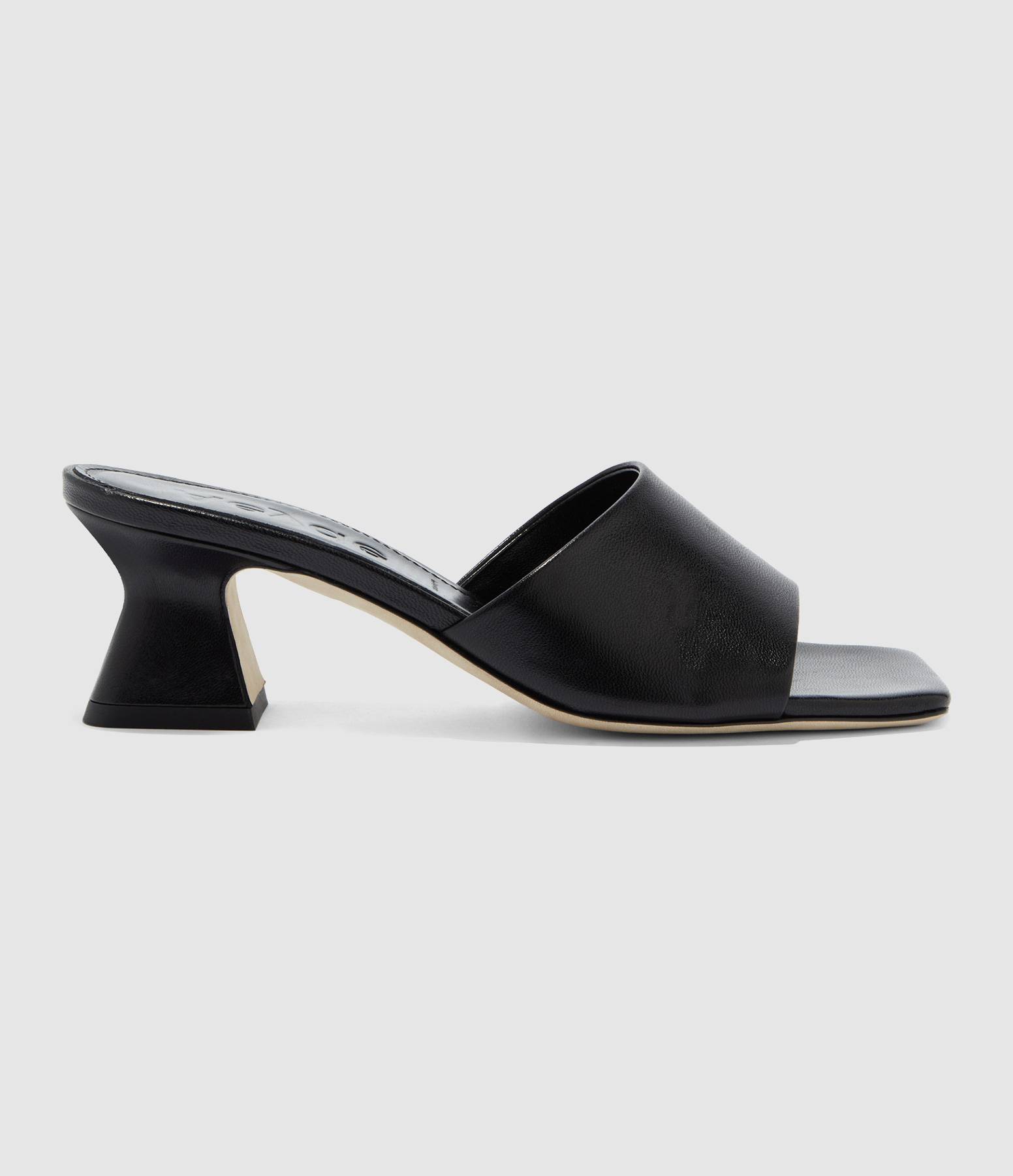 Ale Black Sandals