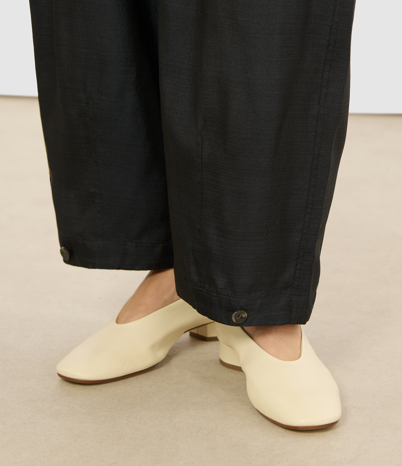 Delia Creamy Ballet Flats