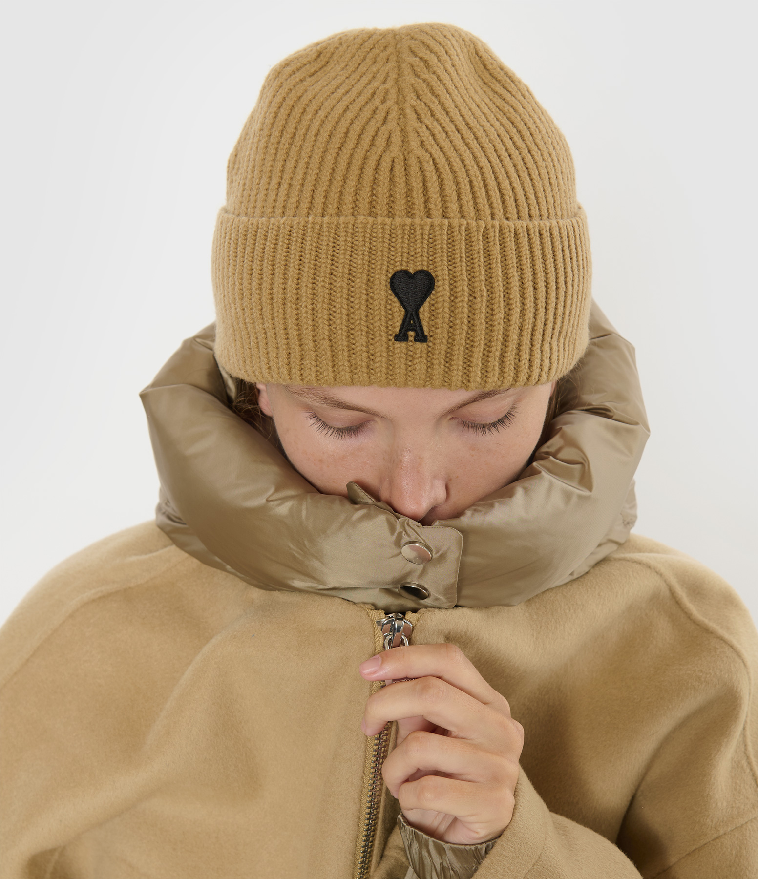 Black Camel ‘Ami de Cœur’ Beanie