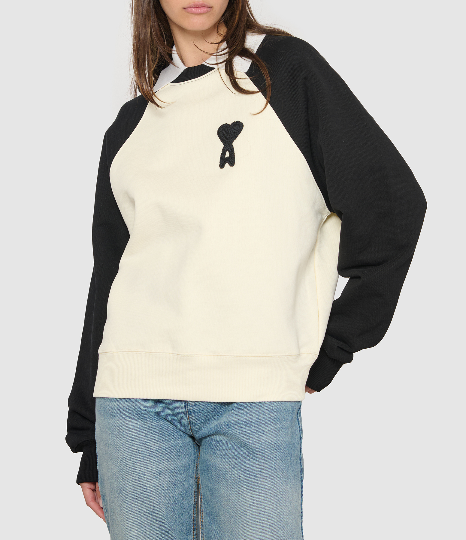 Sweatshirt with ‘Ami De Coeur’ knitted patch – White, Cream, Black