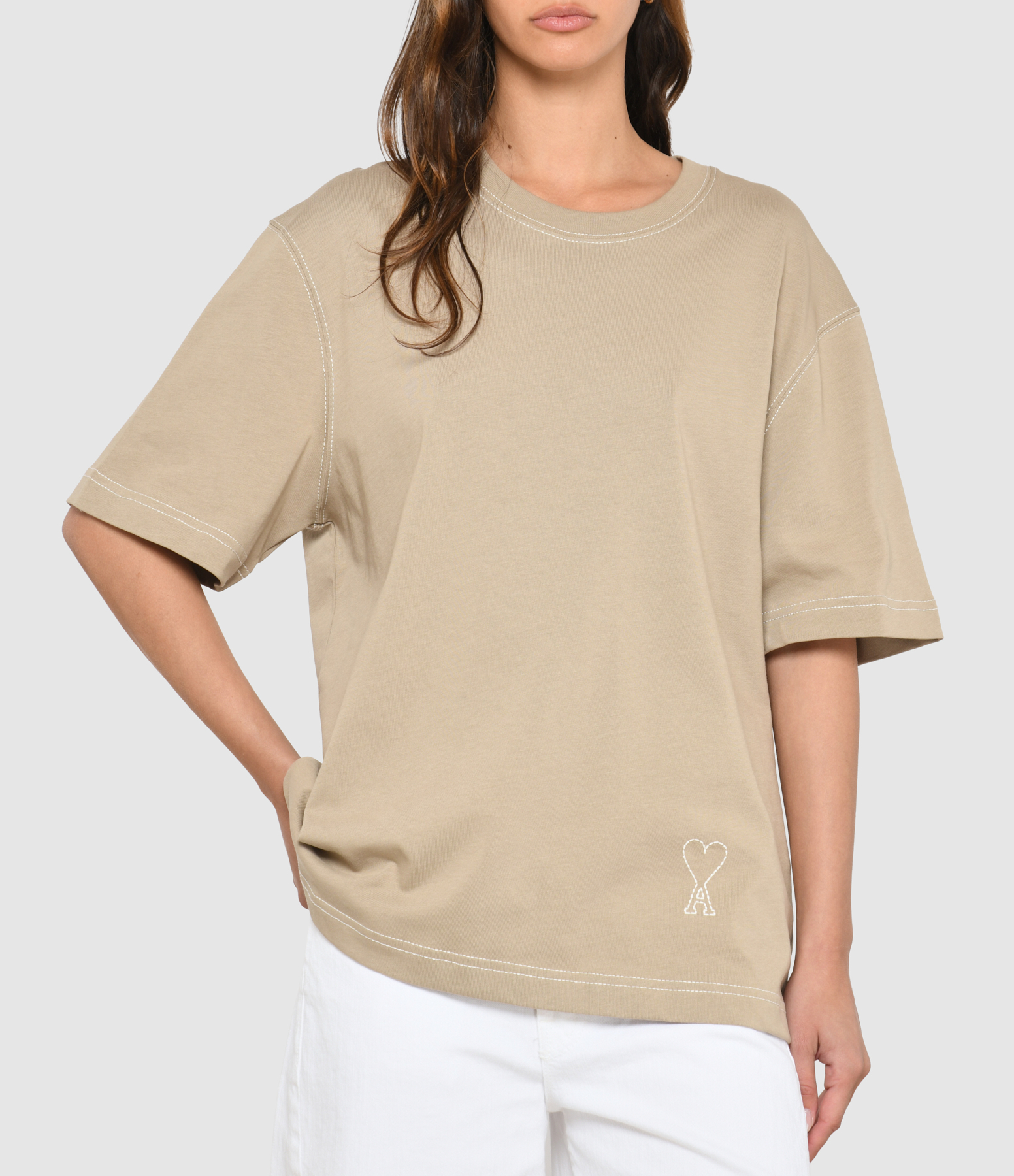 Beige Taupe T-shirt with ‘Ami De Coeur’ embroidery