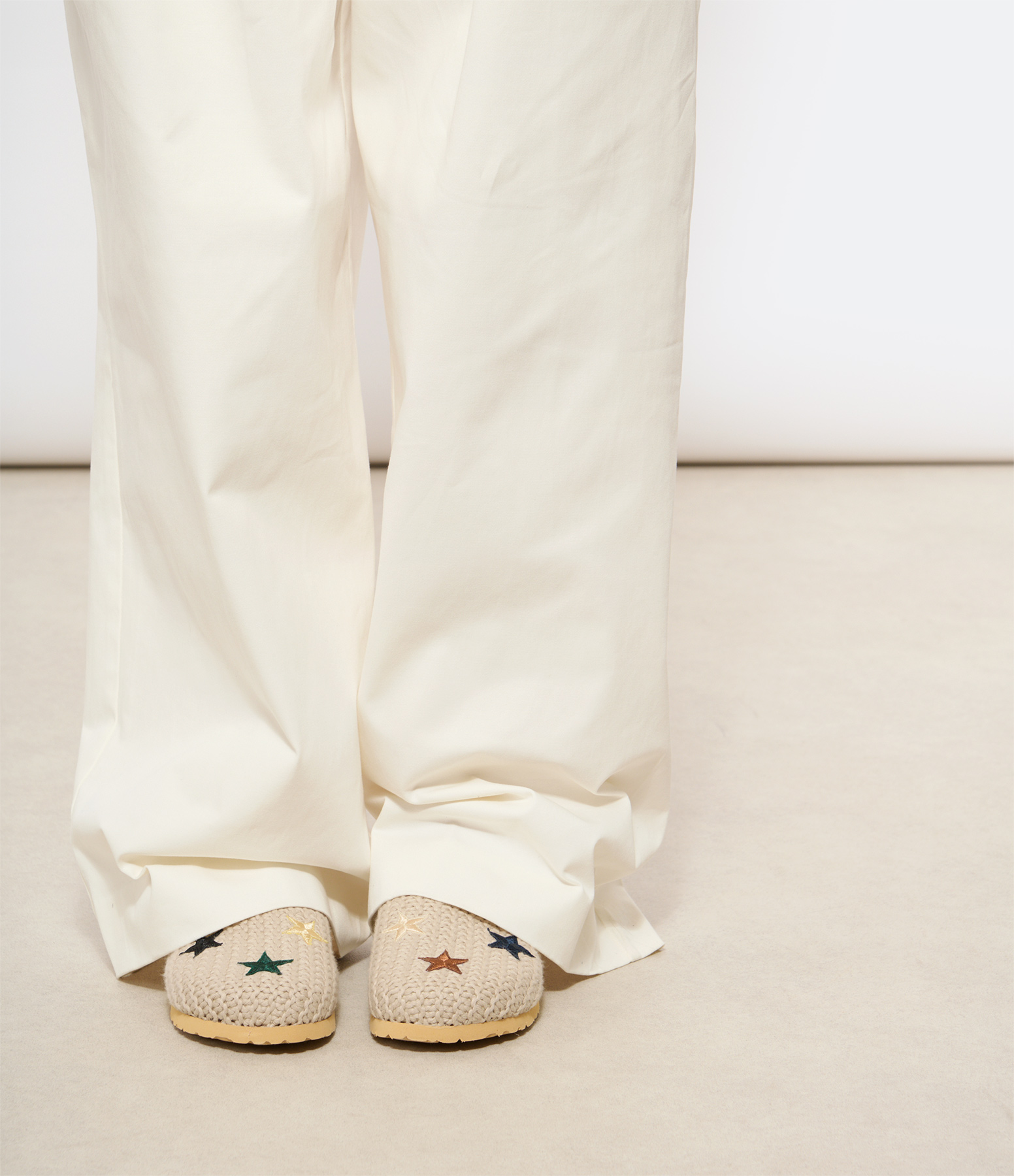 Lucky Stars Clogs – Beige