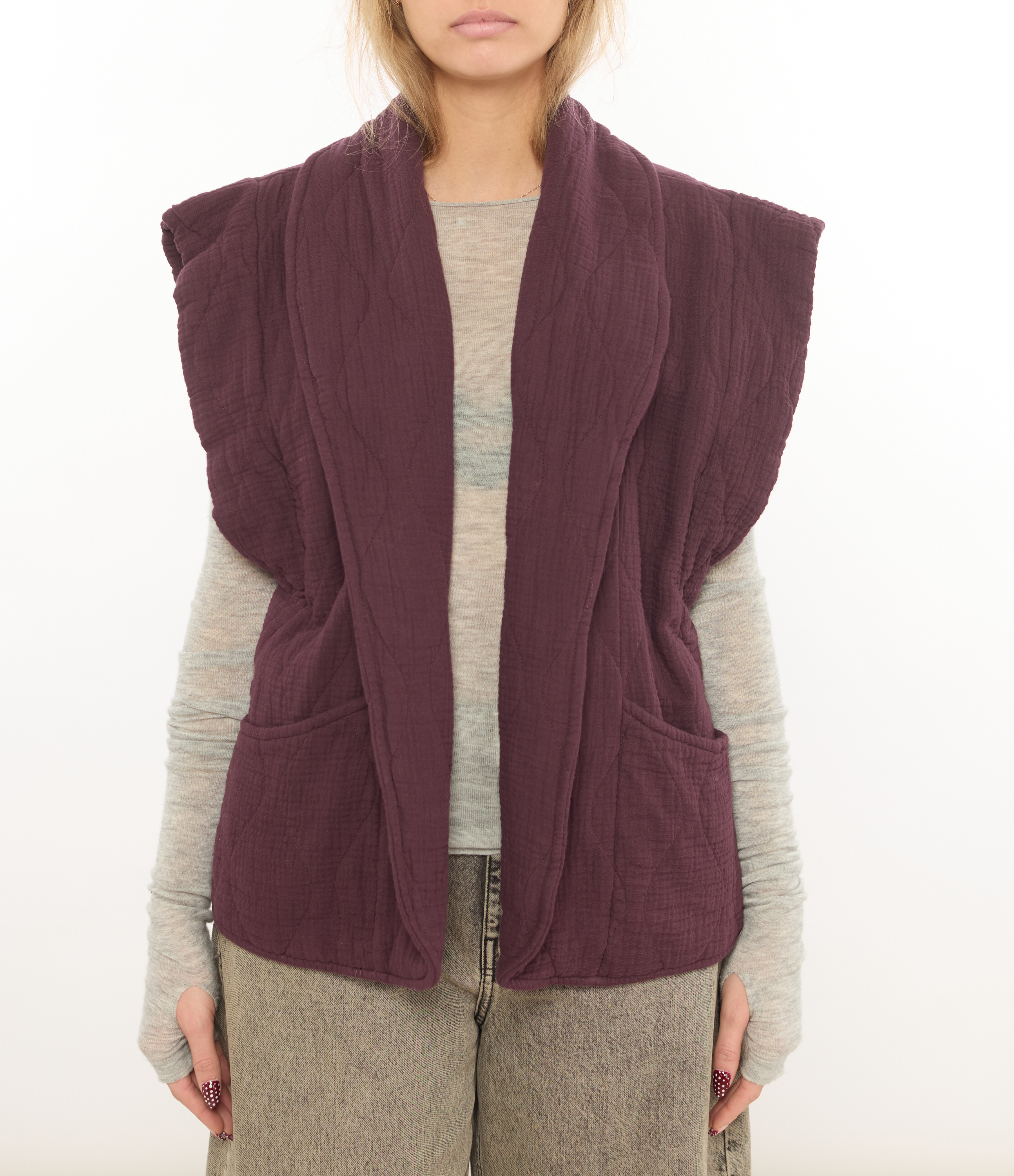 Brooklyn Sleeveless Jacket in Bordeaux