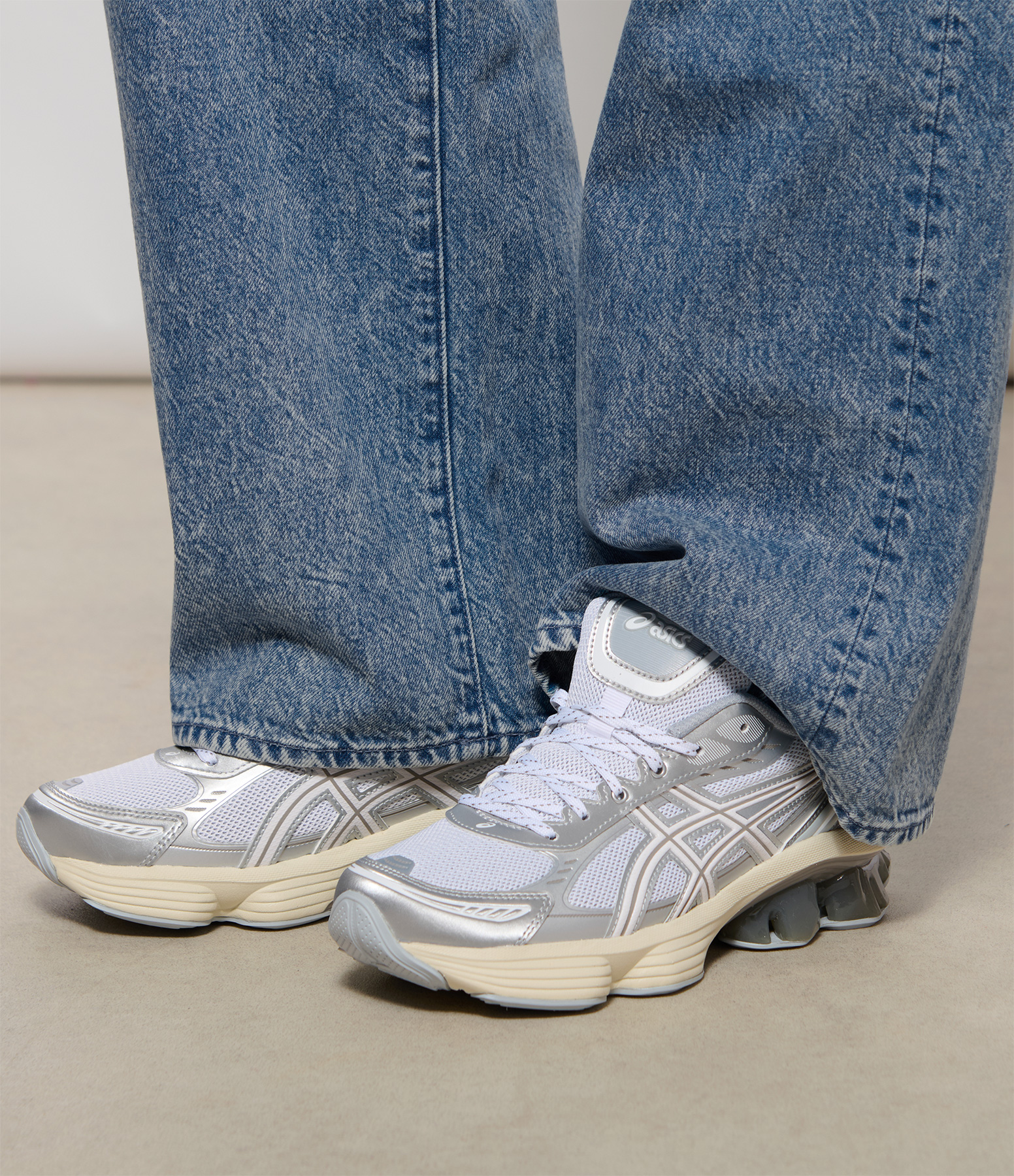 Gel-Kinetic Fluent Grey trainers