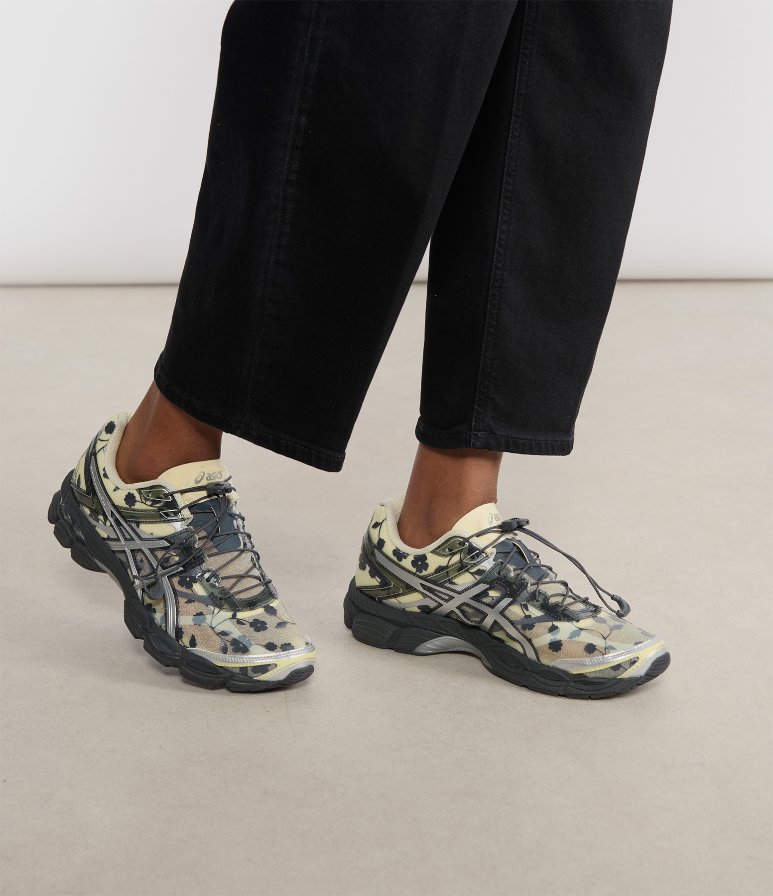 Gel-Cumulus 16 Sscb Ivory Black trainers, Cecilie Bahnsen