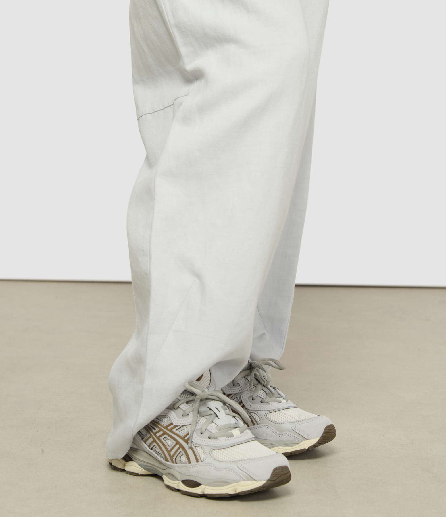 Gel-Nyc Cream Cement Grey trainers