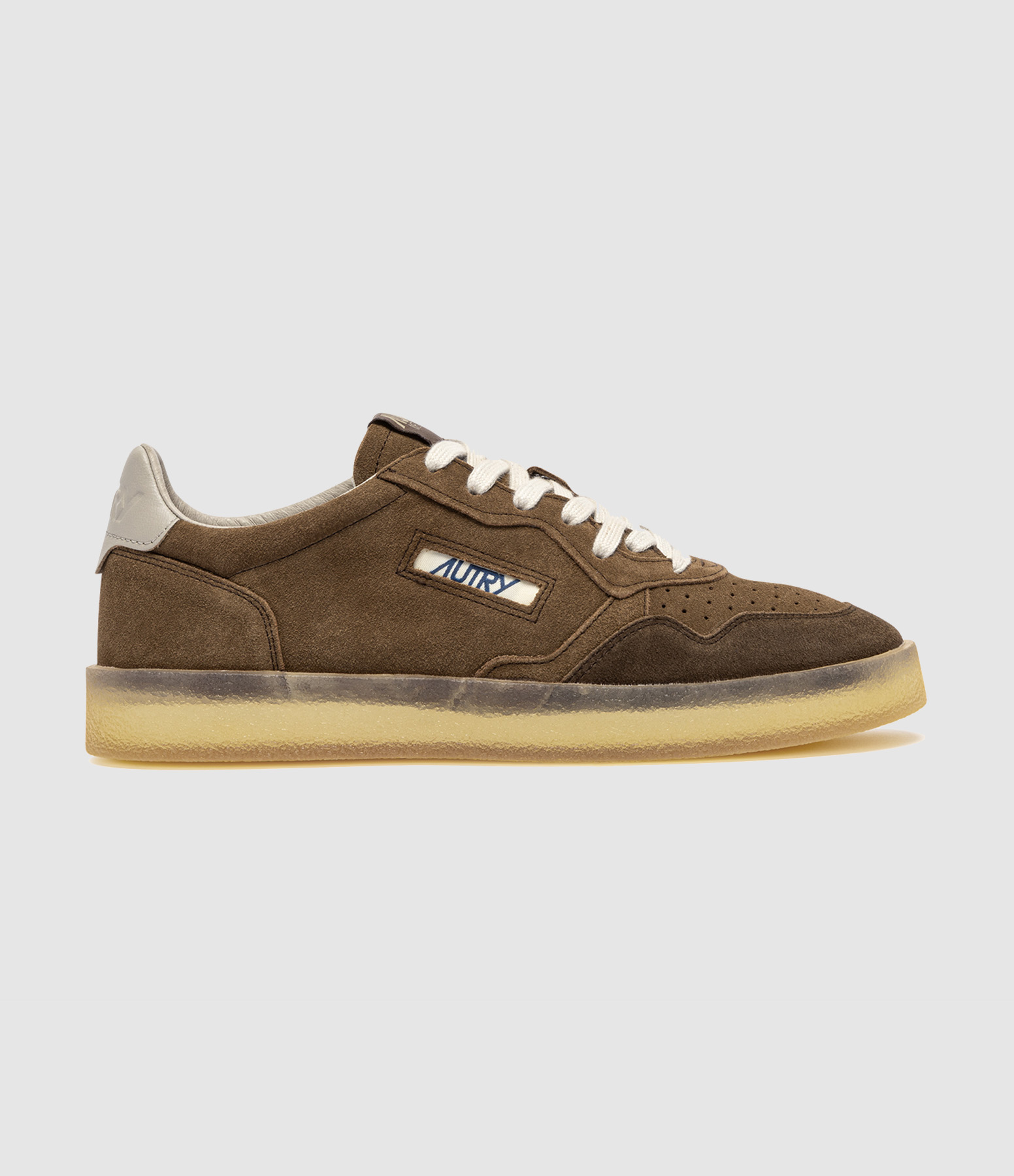 Men’s Medalist Low Suelea Crep trainers in Sigar Grey