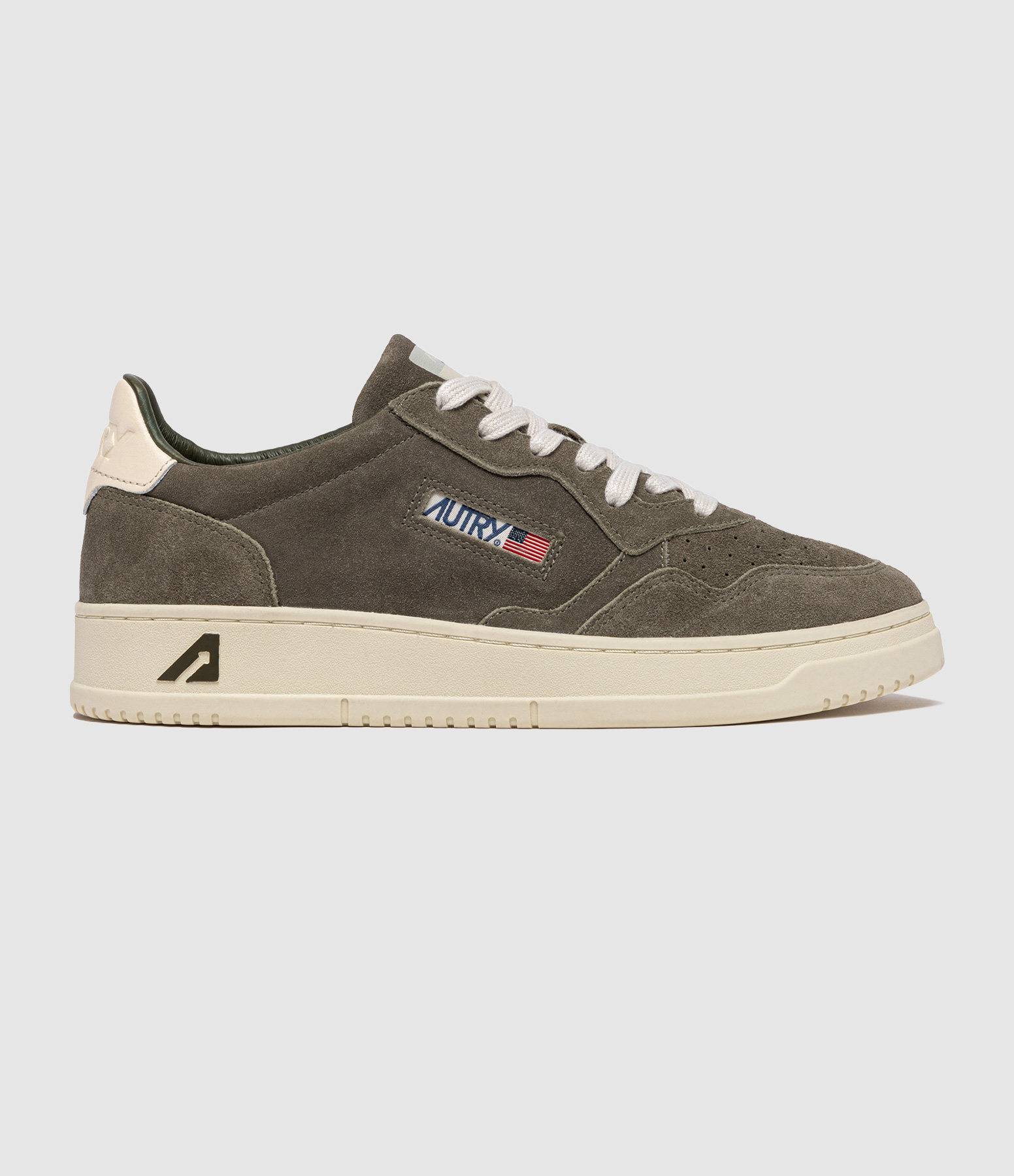 Men’s Medalist Low Finish Sue Mislet Wht trainers