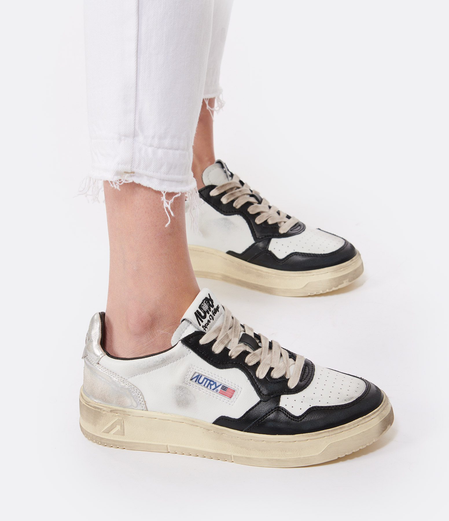 Medalist Leather Trainers in White, Black and Silver, Super Vintage Collection