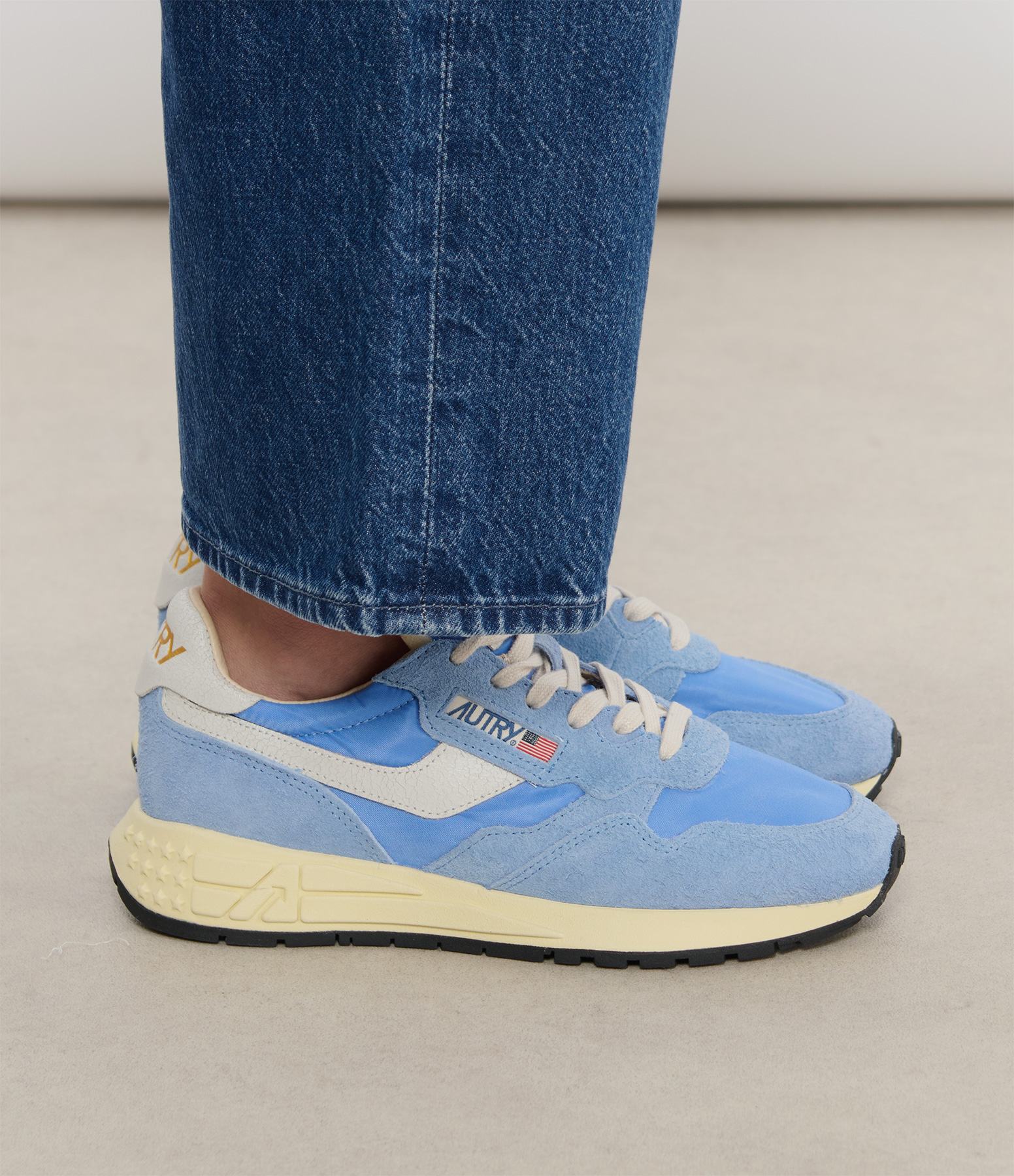 Reelwind Low Women’s Trainers – Nylon Crack, White and Dark Blue