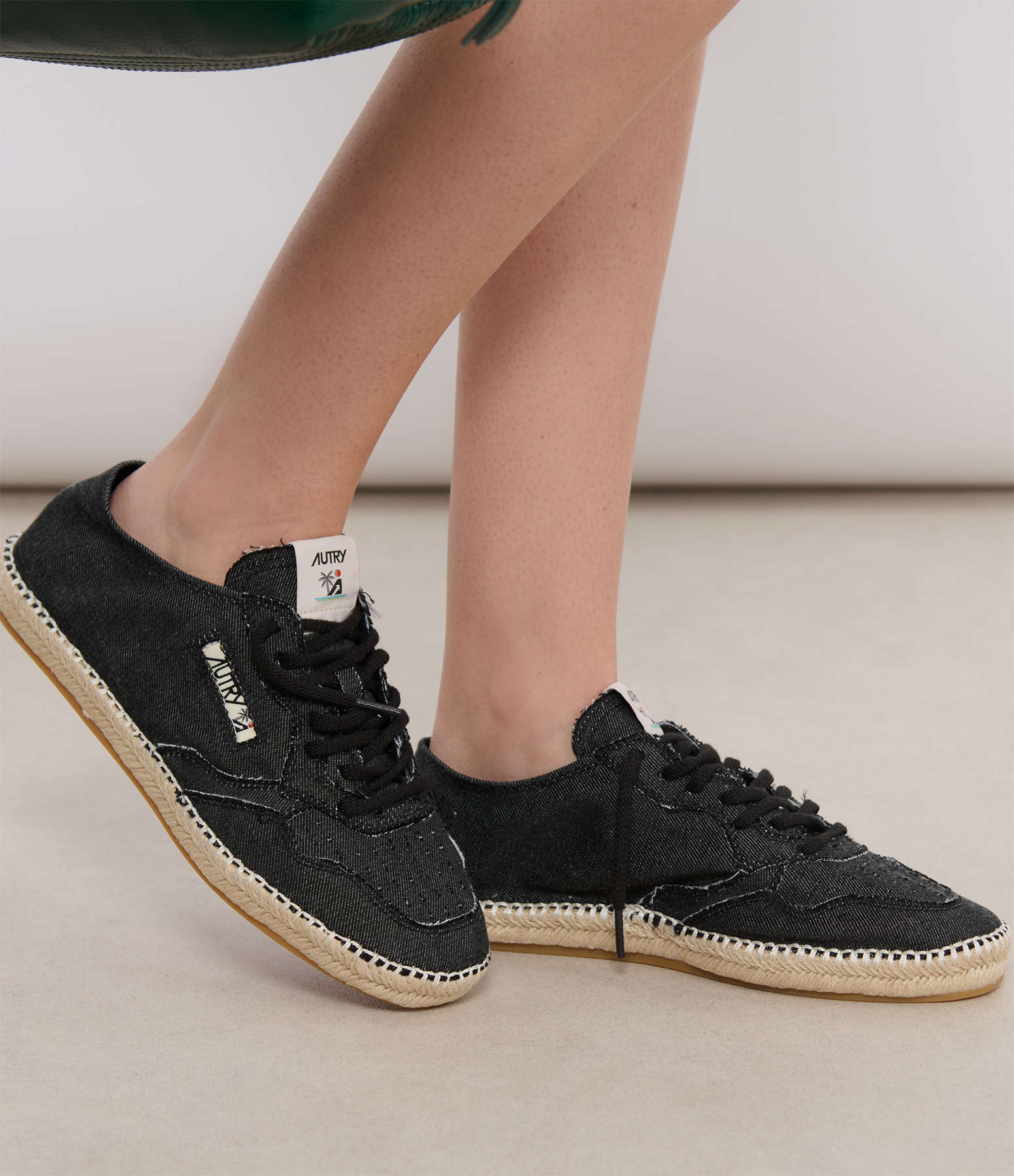 Women's Low-Top Espadrilles – Black