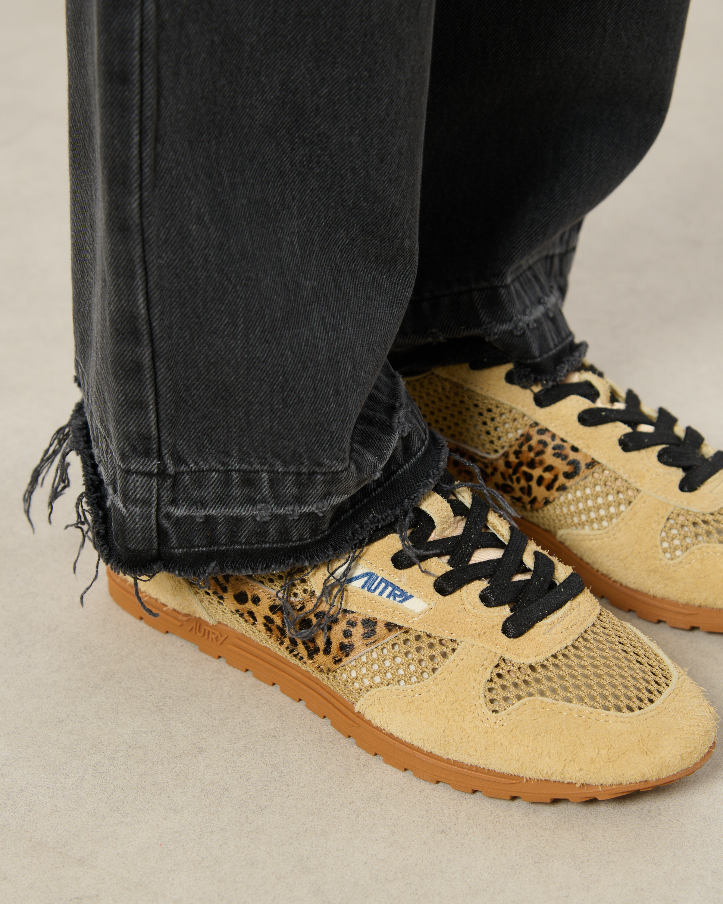 Windspin Low Knit Sue Trench Leo trainers