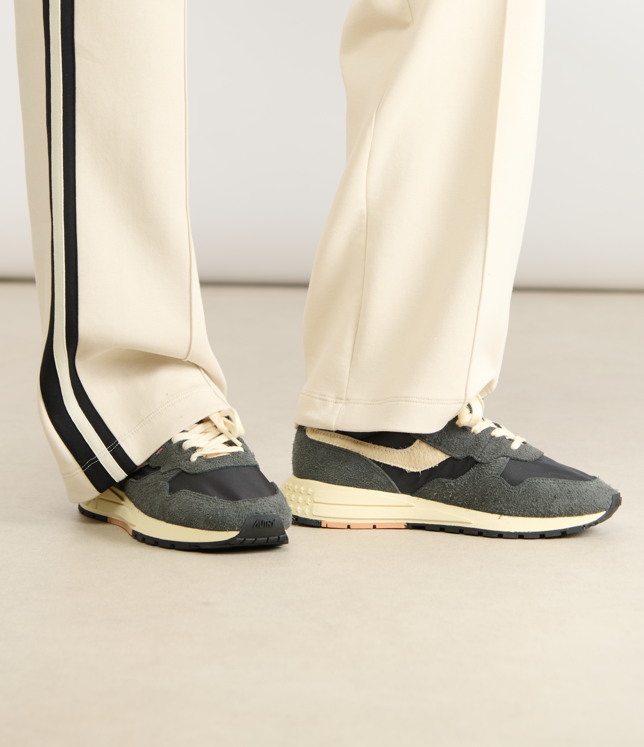 Reelwind Low Suedenil Pony Peat Rut trainers