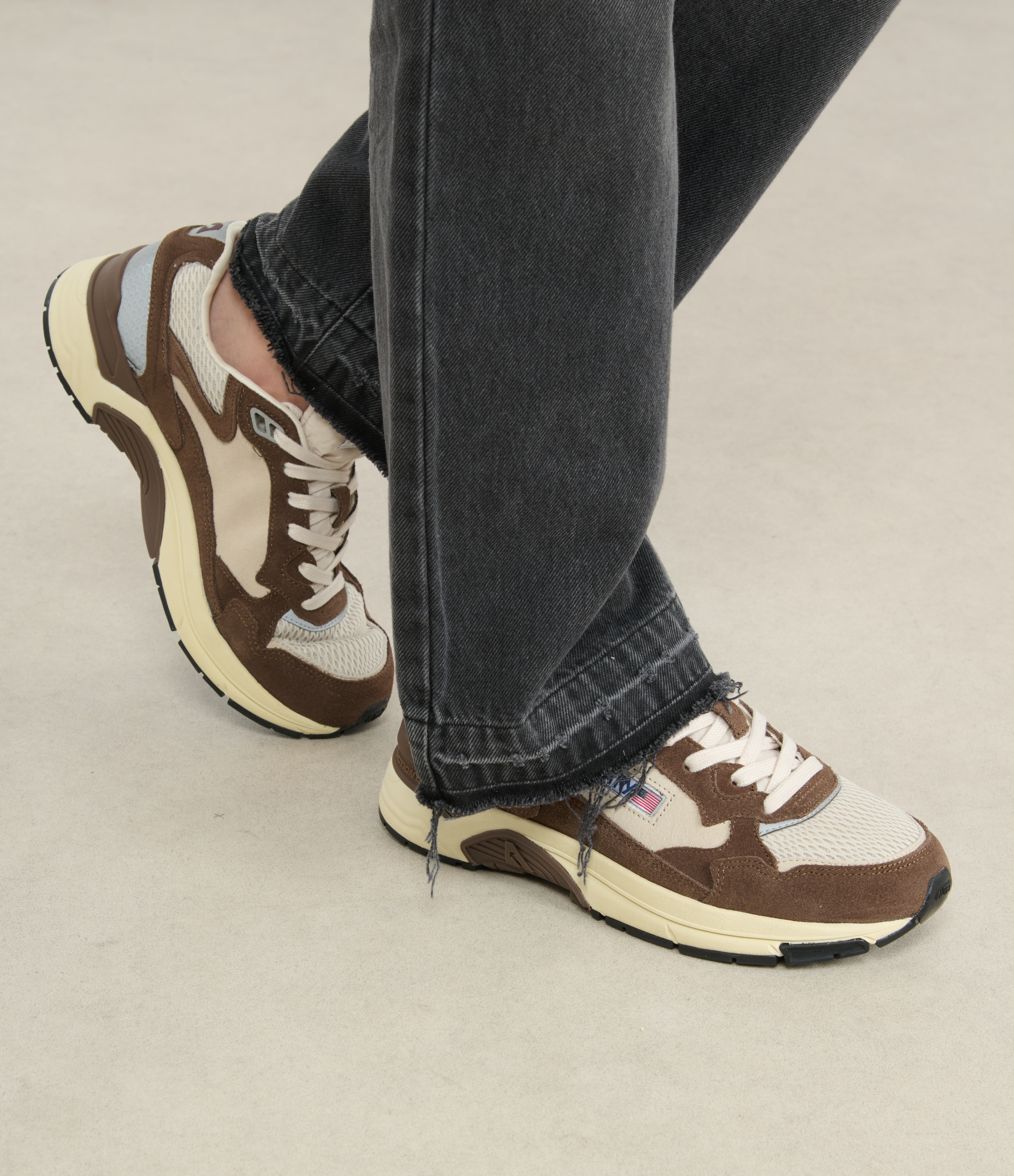 Hyperway Low Suebic Mesh Brown Silver trainers