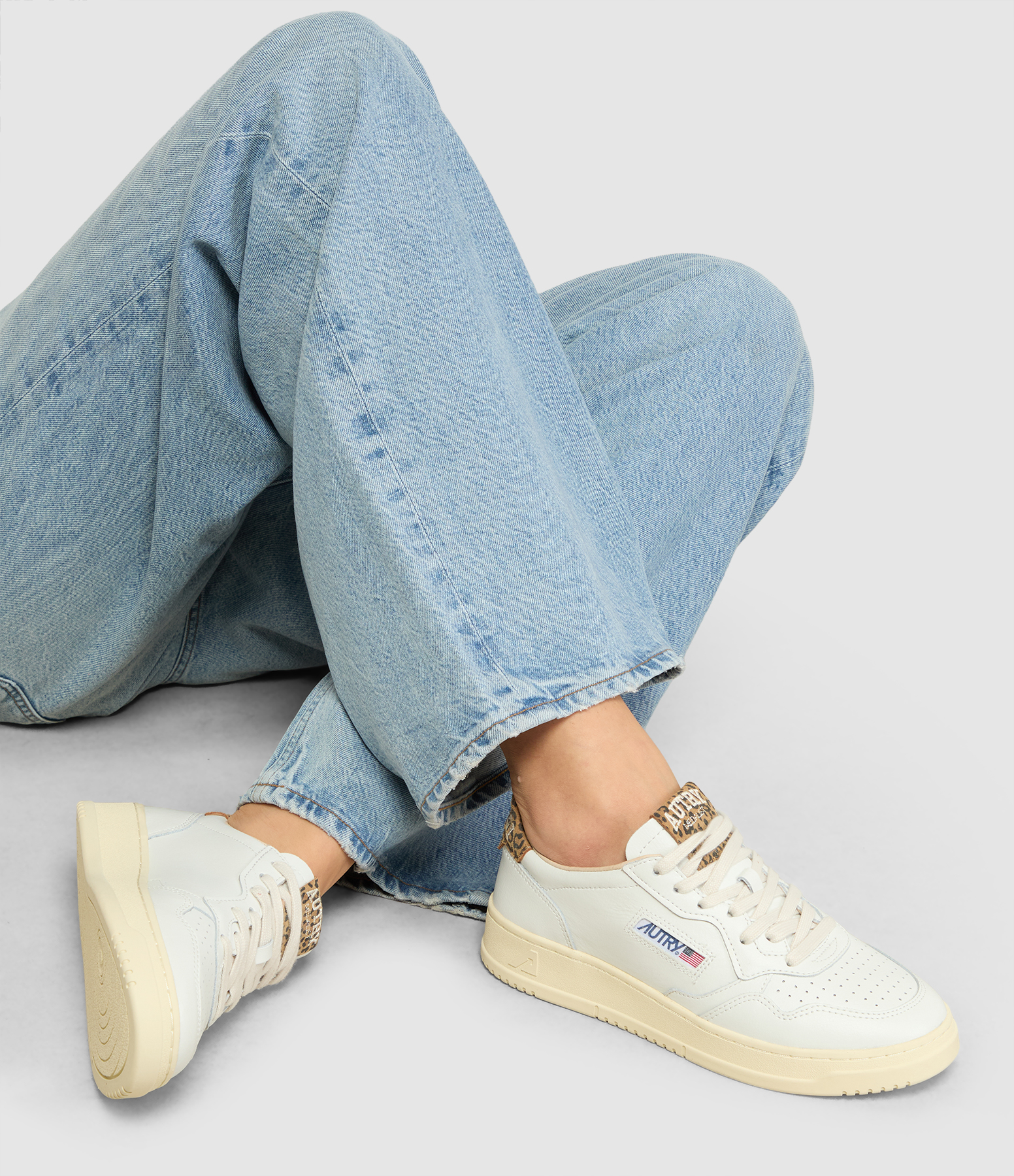 Medalist Low Lea Suecolleg White Leopard Print trainers