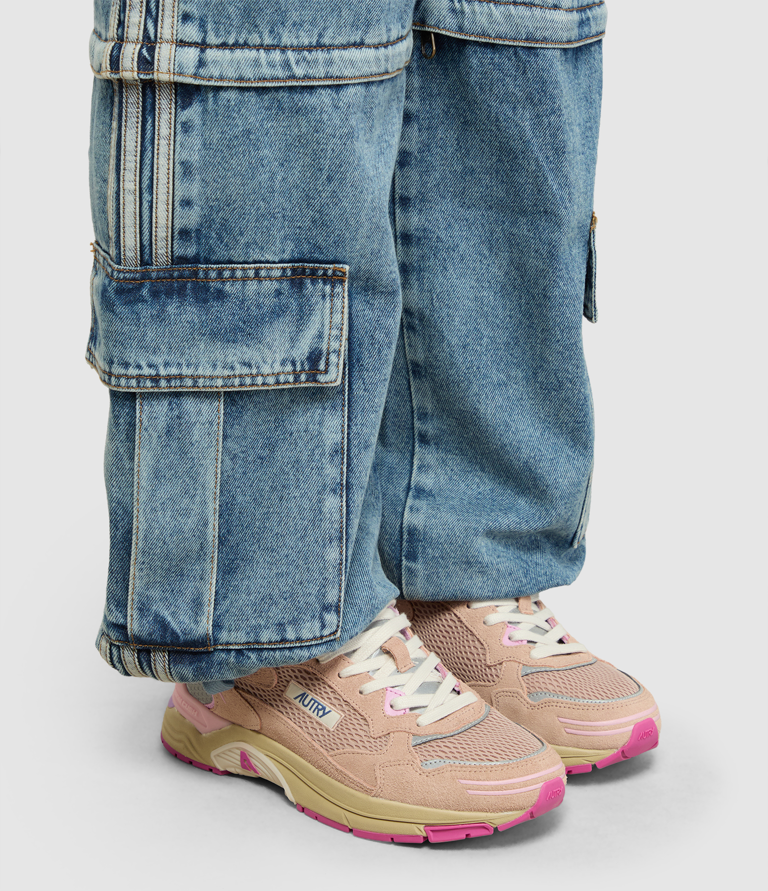 Hyperway Low Sue Meshact Phar Dolphin trainers