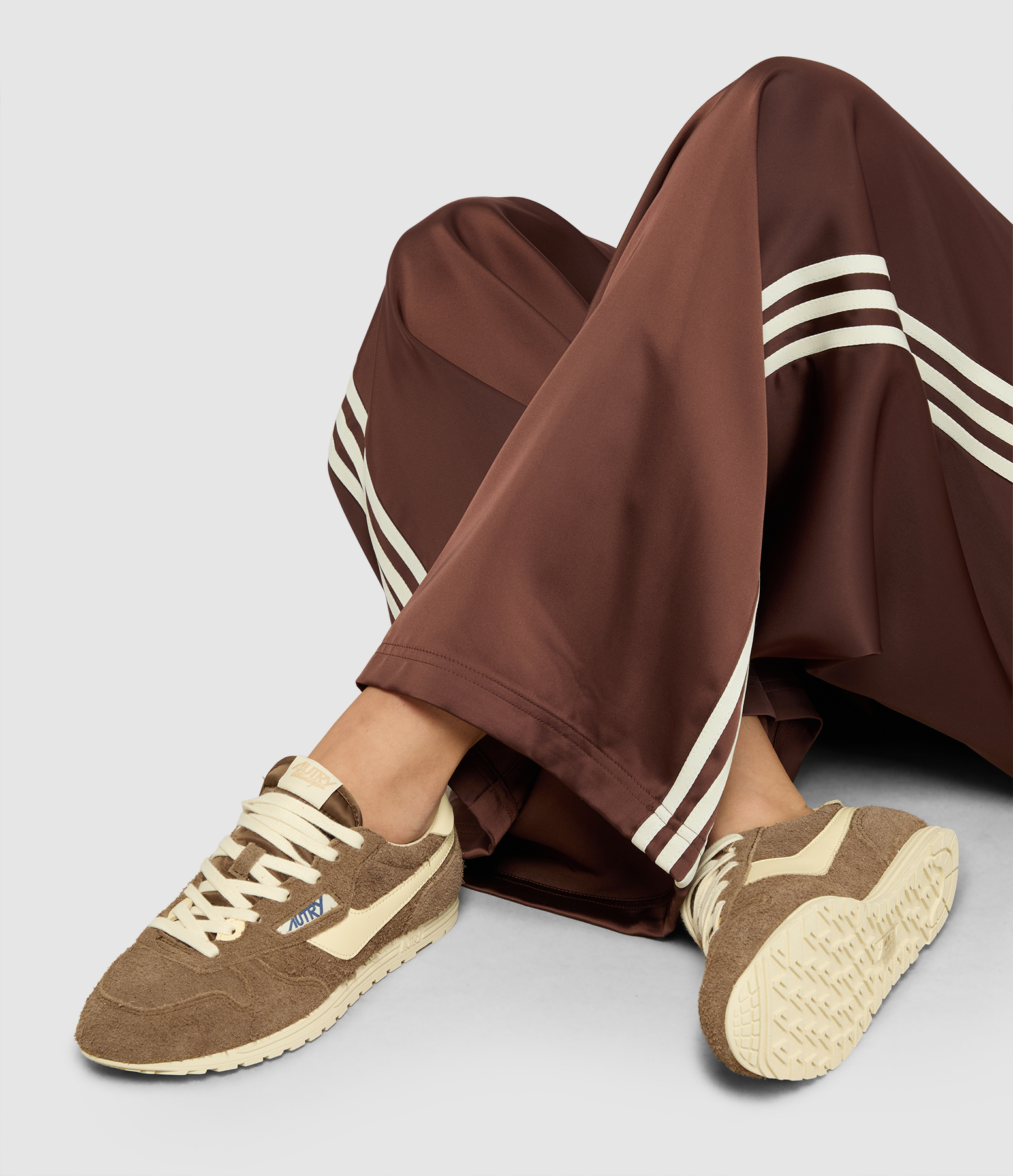 Windspin Low Suede Leat Tundra Rutabaga trainers