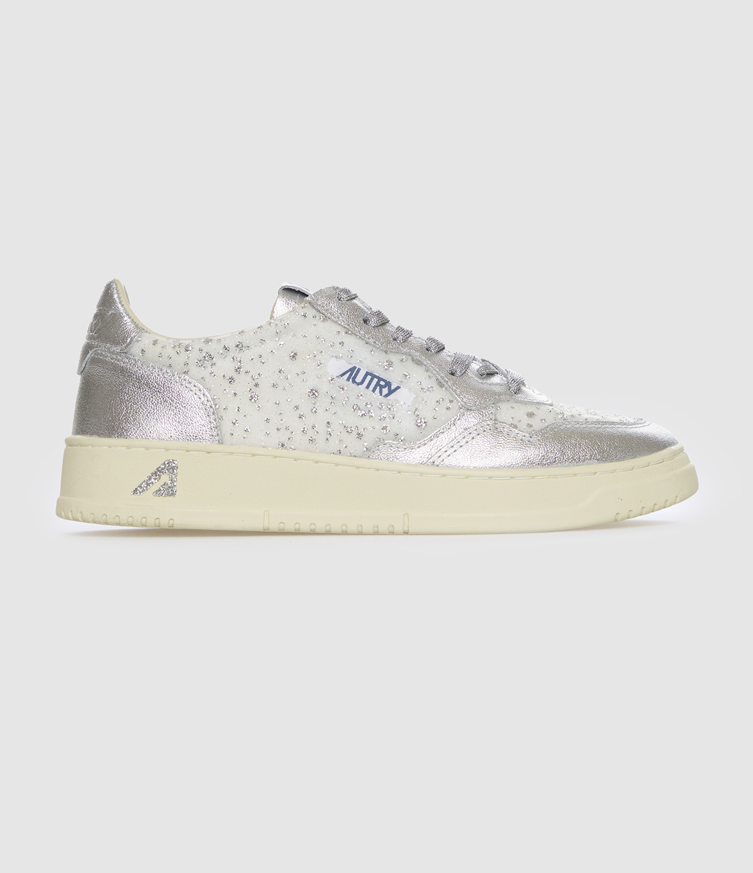 Medalist Low Women’s Trainers – Fabric Lam Wht Silver