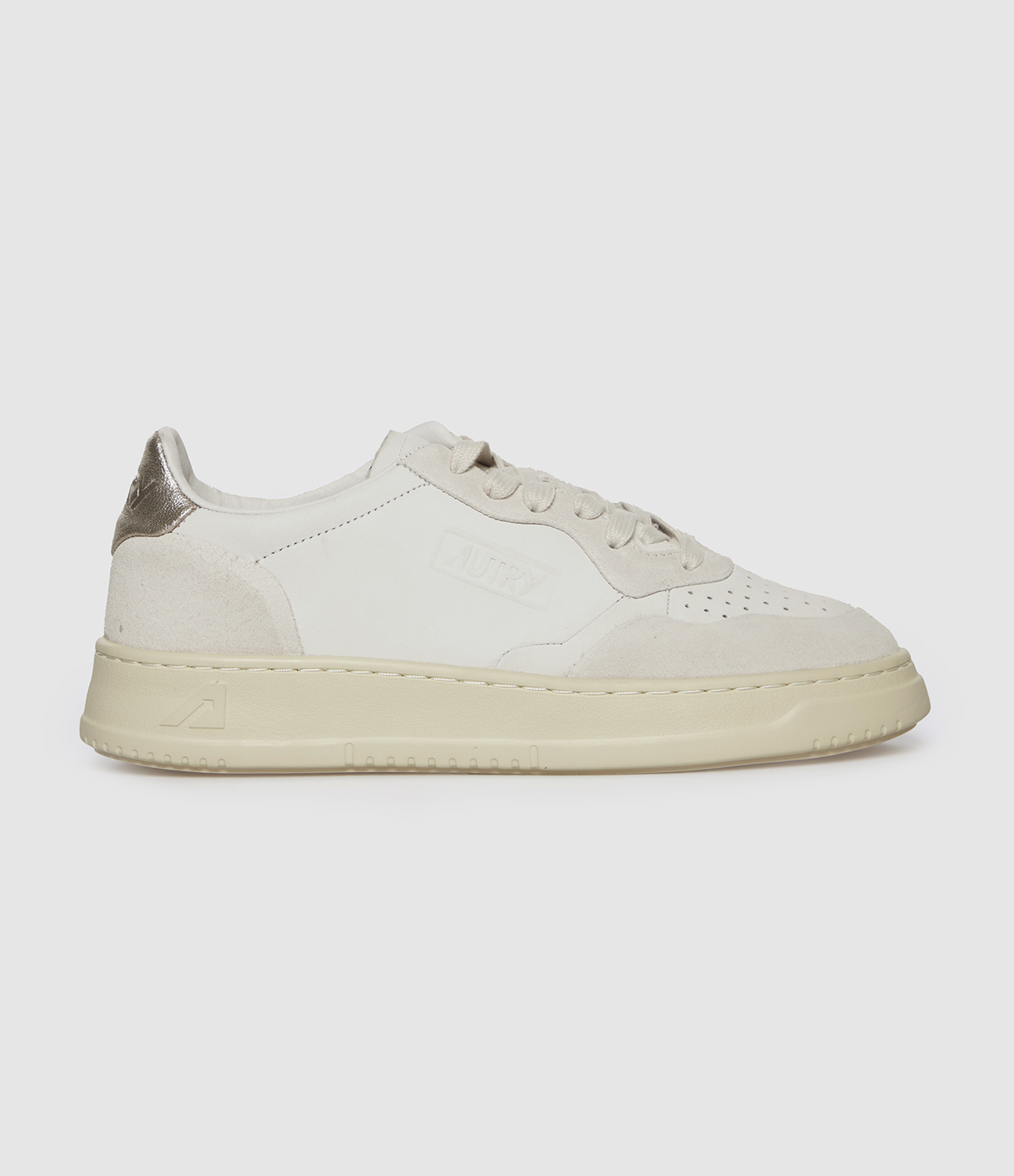 Nab Sue Women’s Medalist Low Trainers