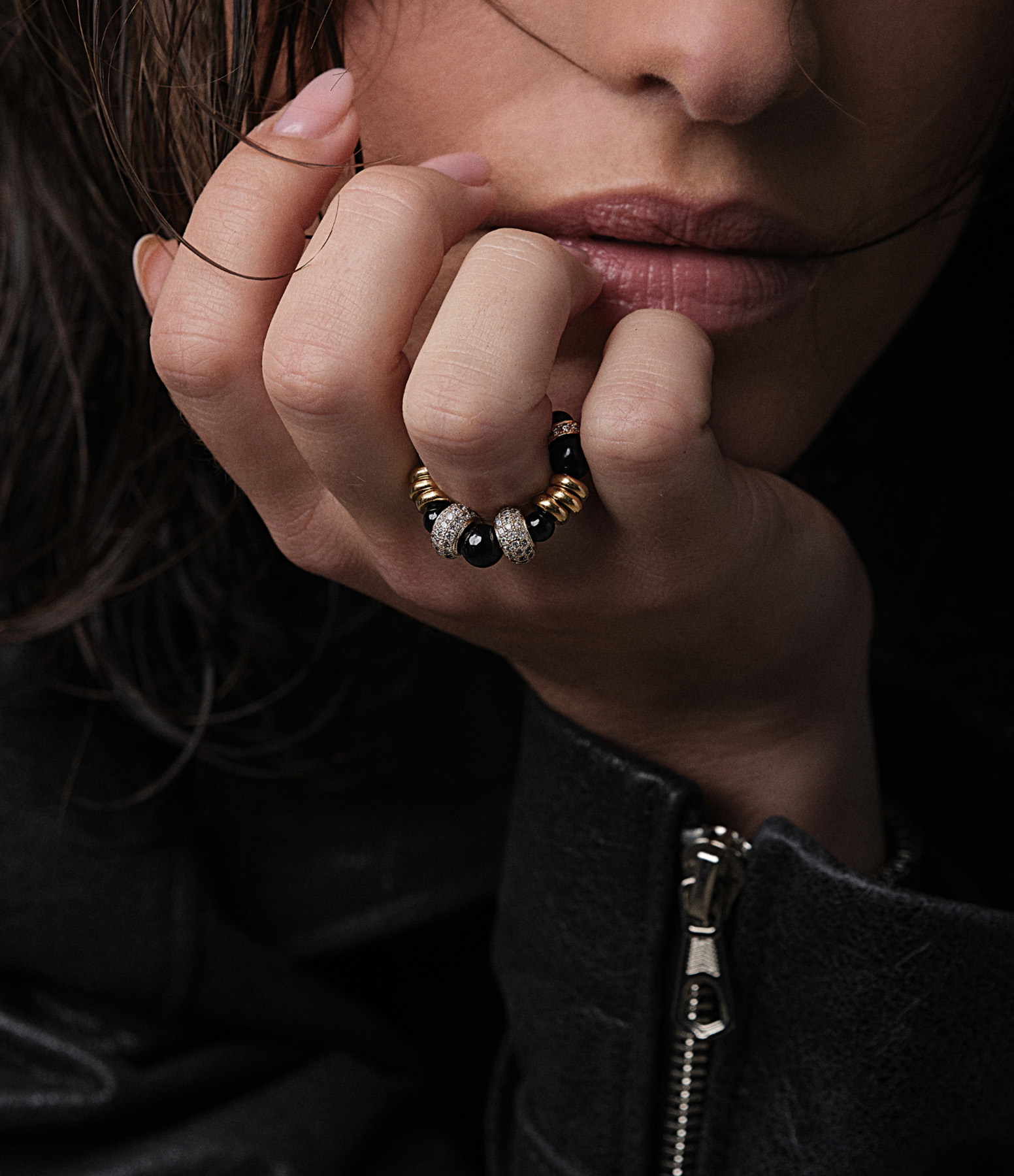 Nefertiti Double Black Ring