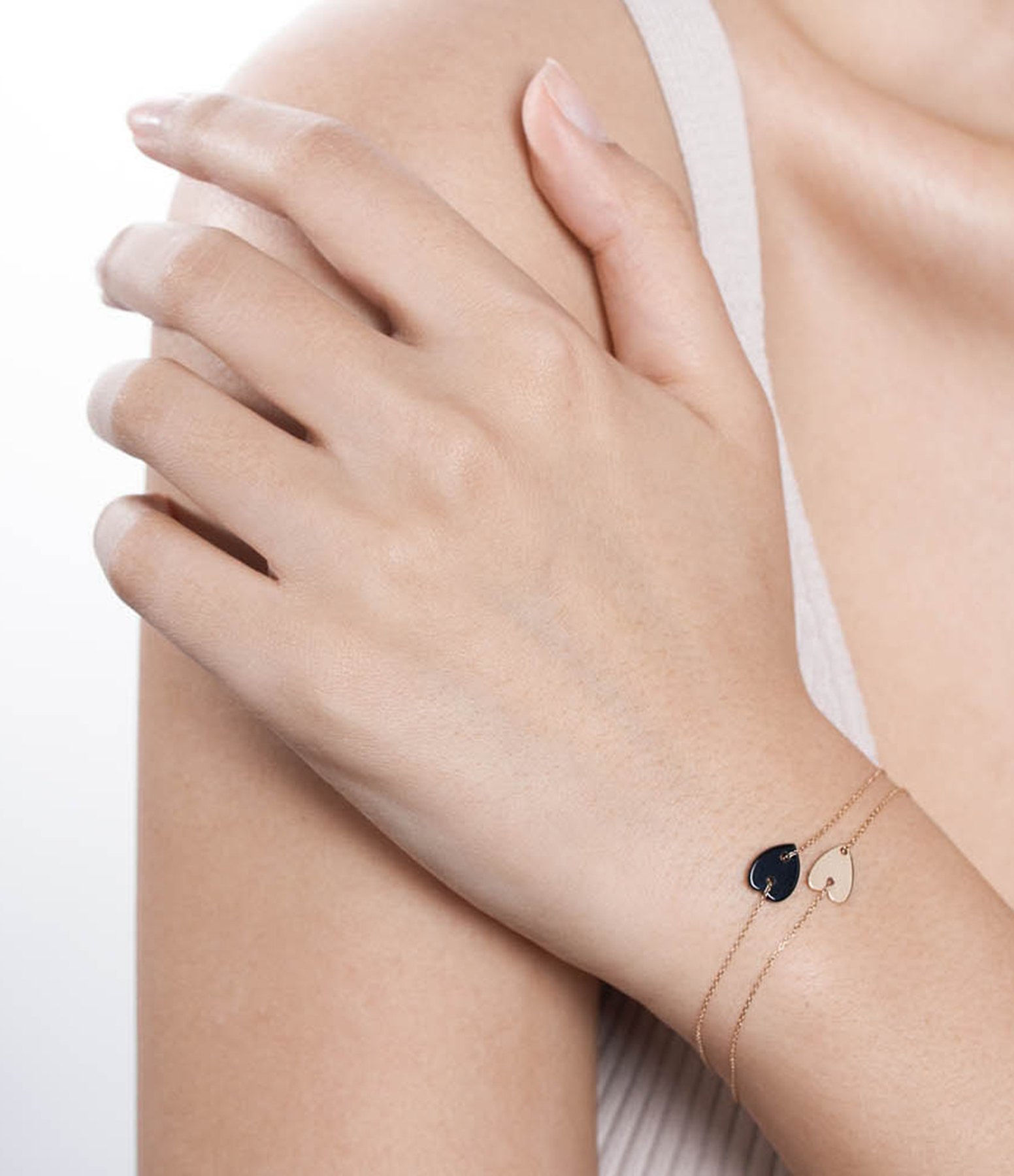 Angèle Mini Heart Rose Gold Onyx Bracelet