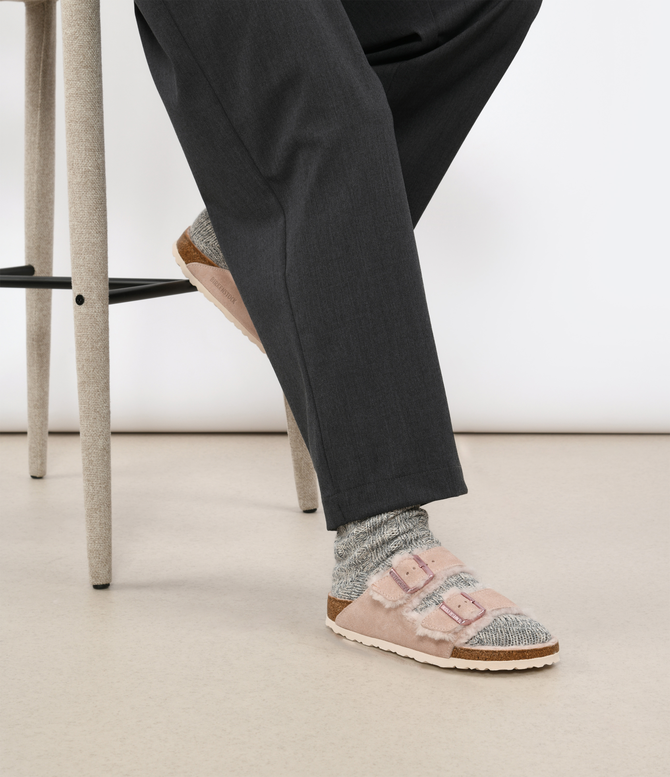 Arizona Fur and Leather Sandals – Light Pink