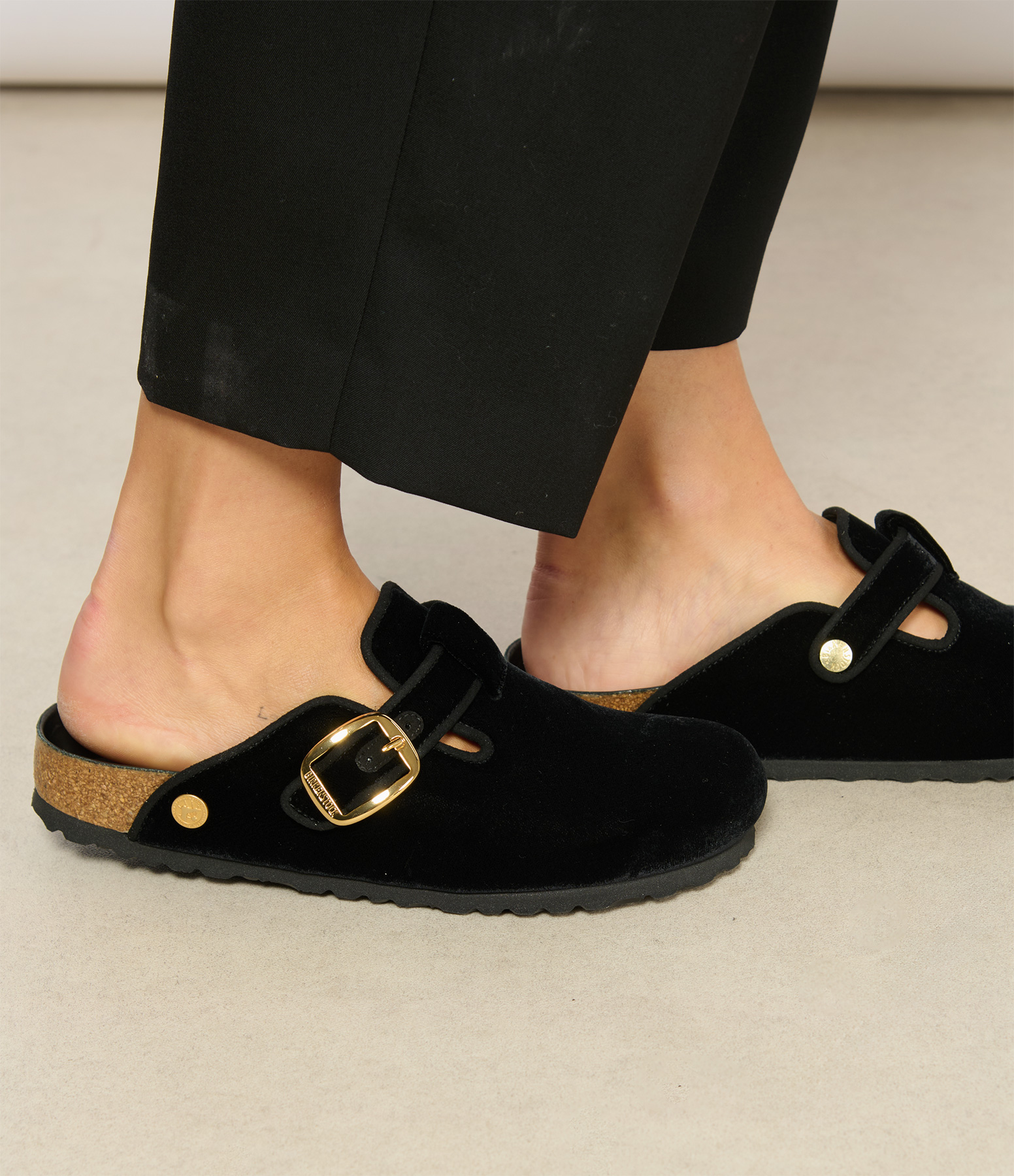 Boston Bb Tex Black Velvet Clogs