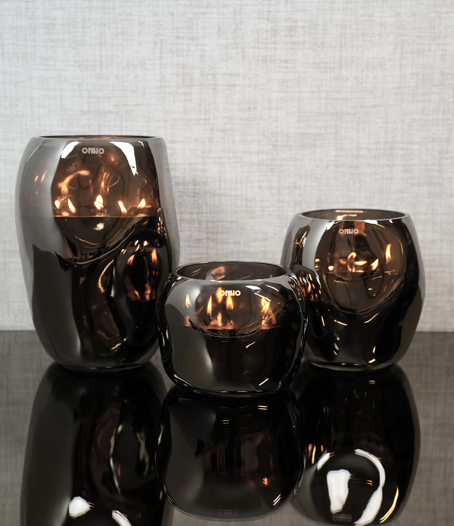 Cape L Smoked Grey Muse Candle