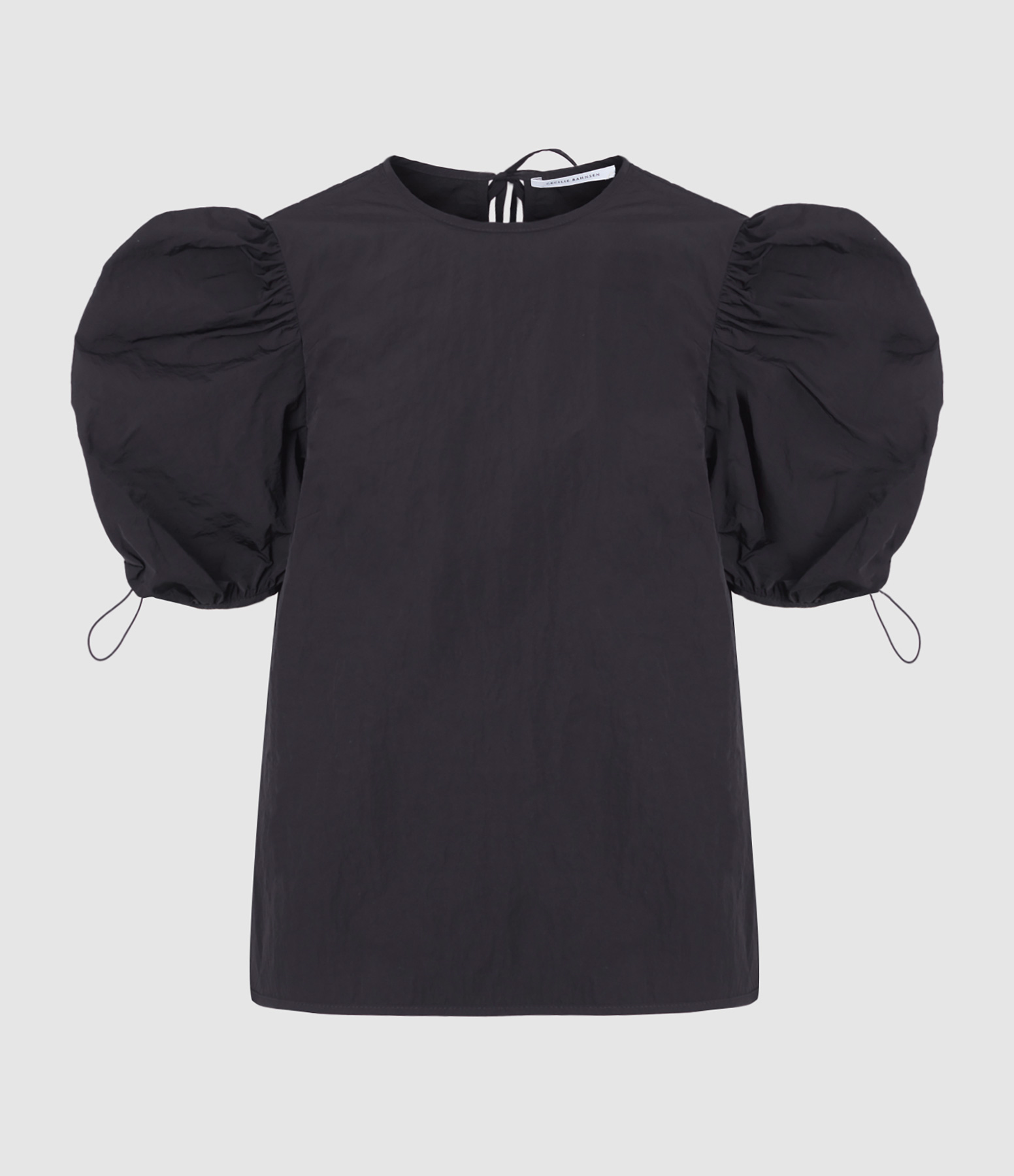 Amari Black Top