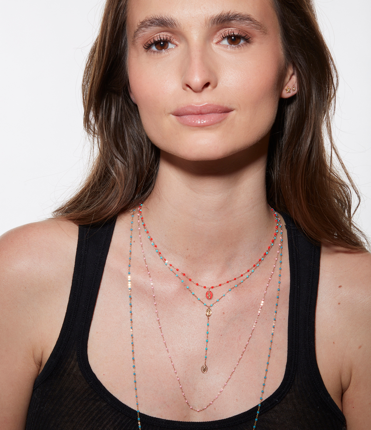 Madone Resin Necklace – Gold Resin