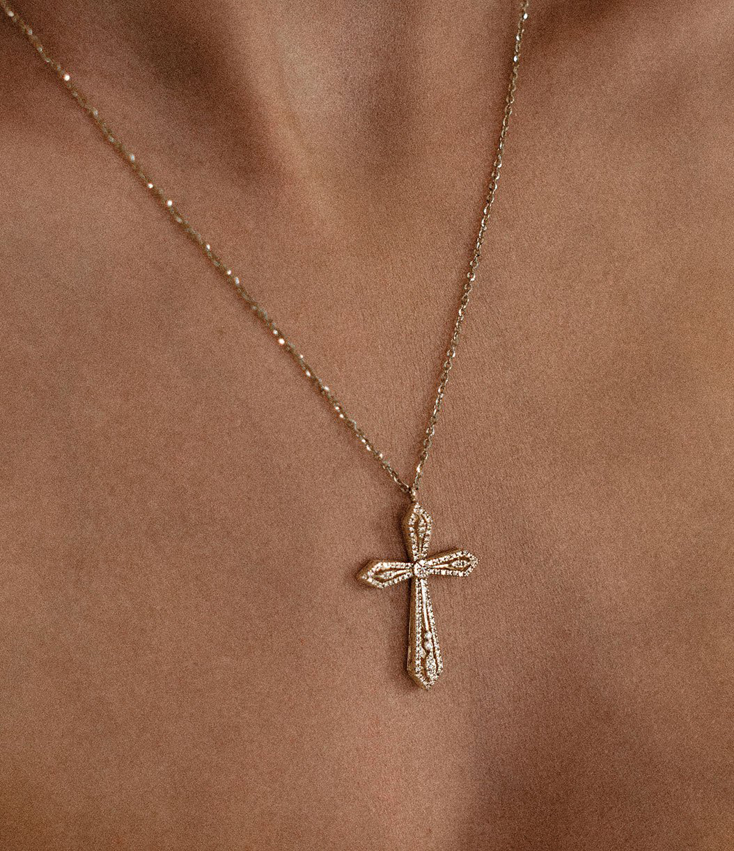 Anghjula Diamond Necklace in White Gold