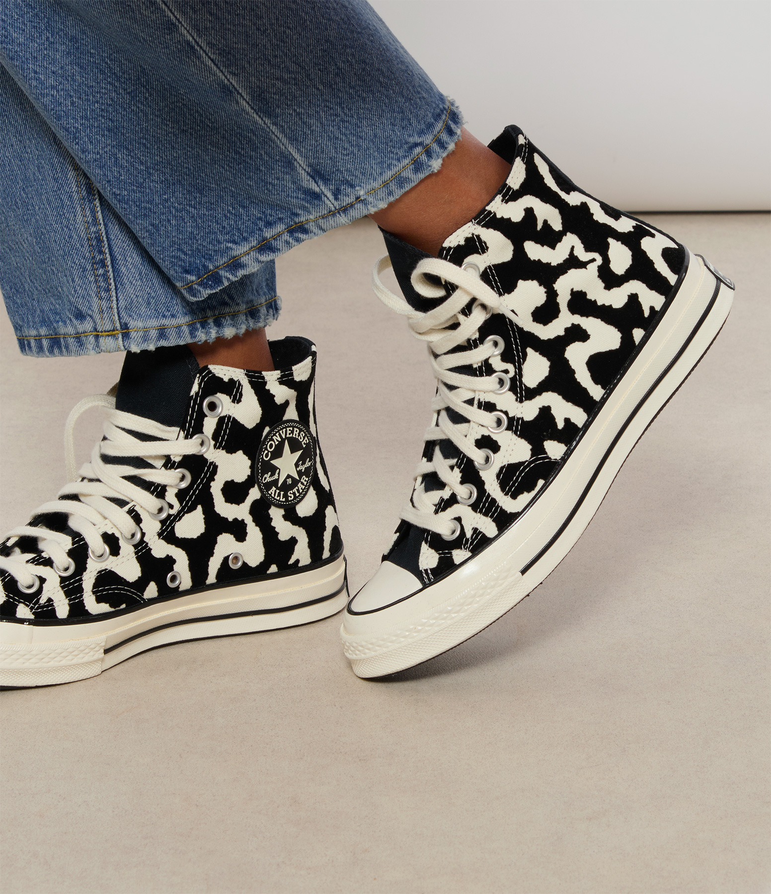 Chuck 70 Hi trainers in Black Egret Black
