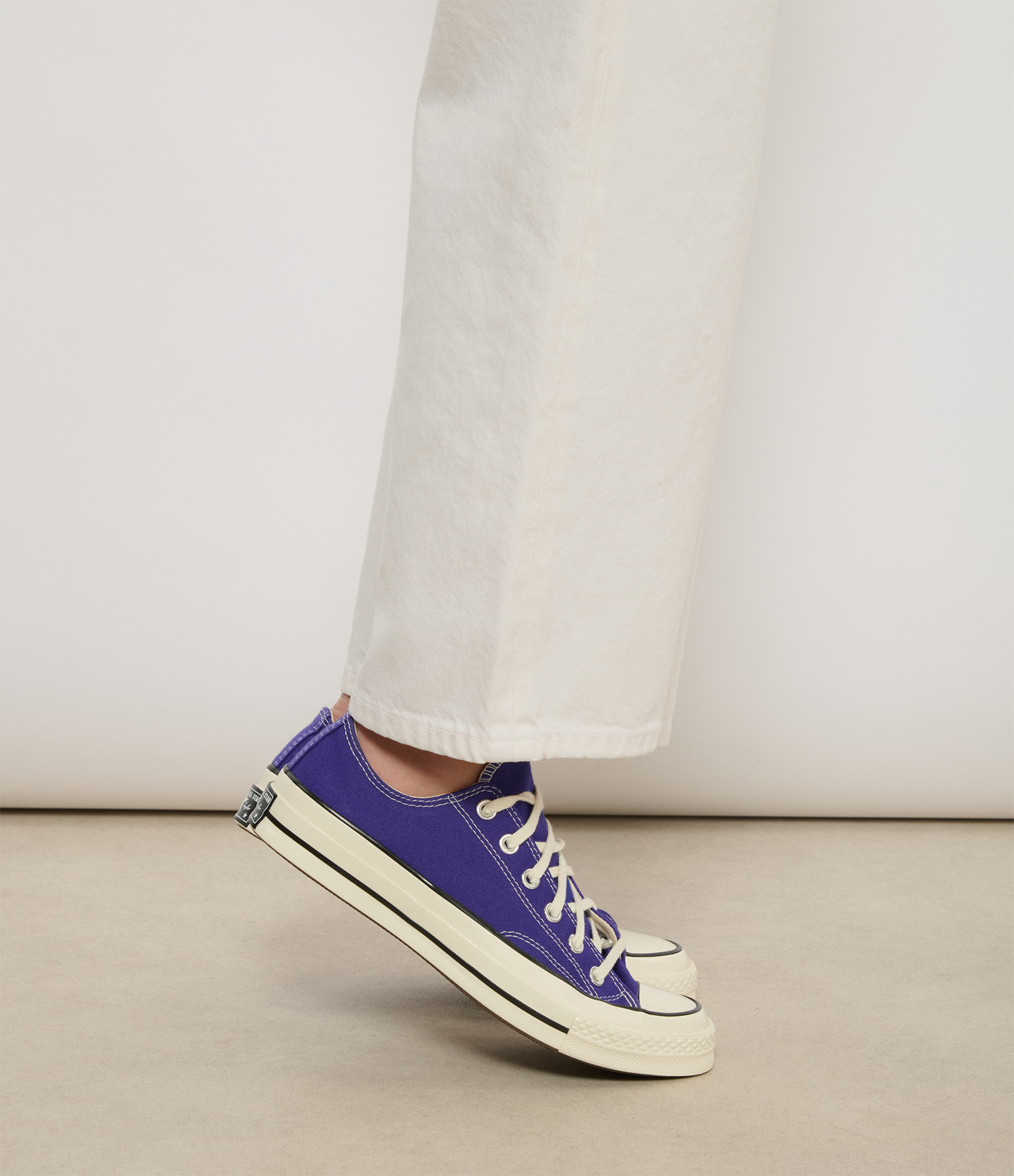 Chuck 70 Ox Night Indigo Egret Black trainers