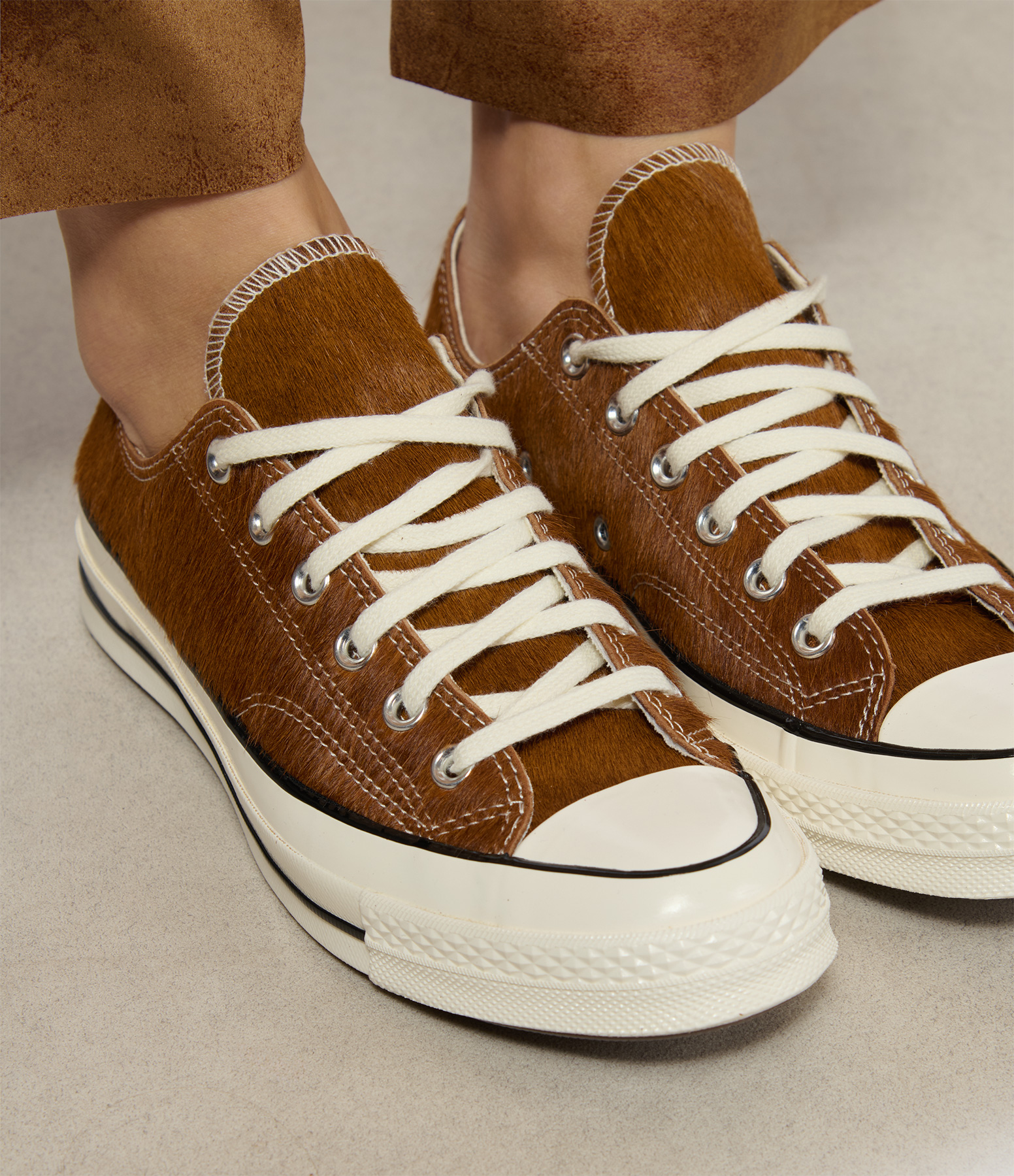 Chuck 70 Ox Brown Egret trainers