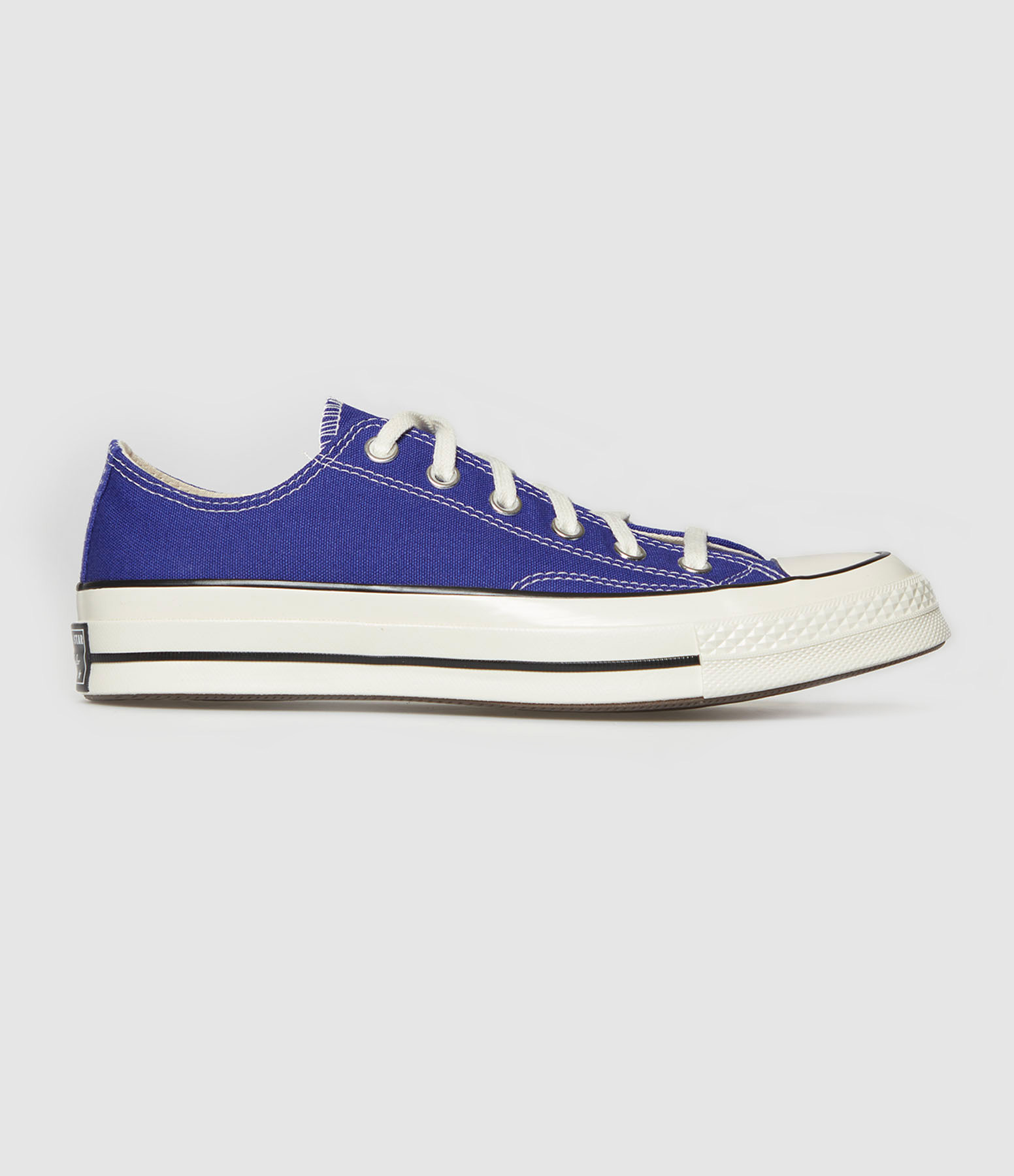 Chuck 70 Ox Night Indigo Egret Black trainers