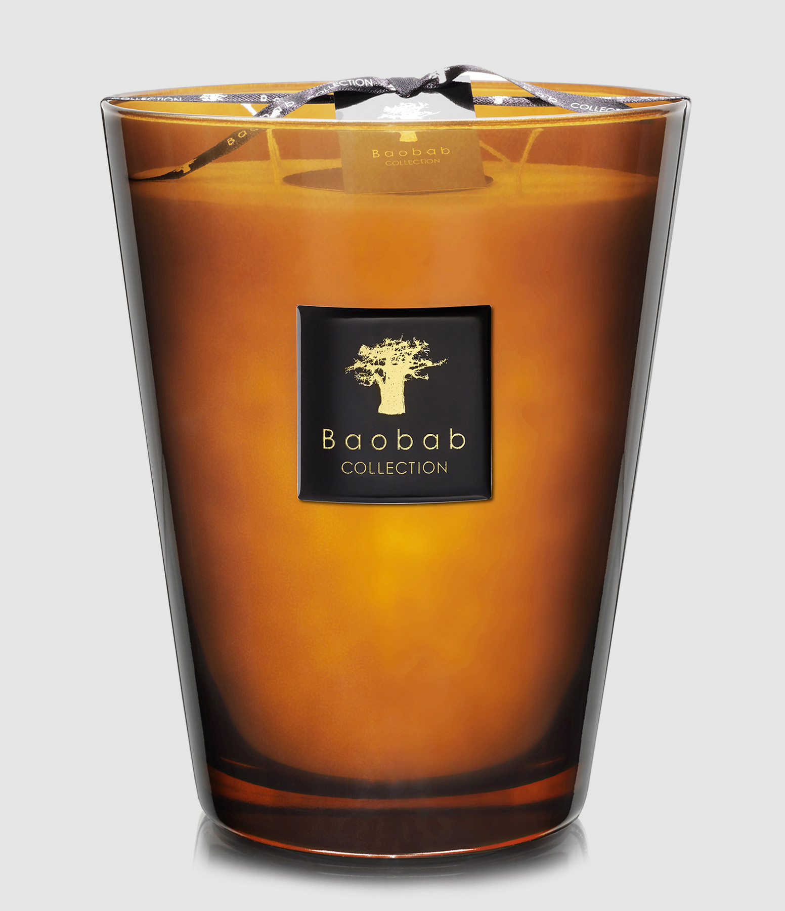 Max 24 Prestigious Russian Leather Candle
